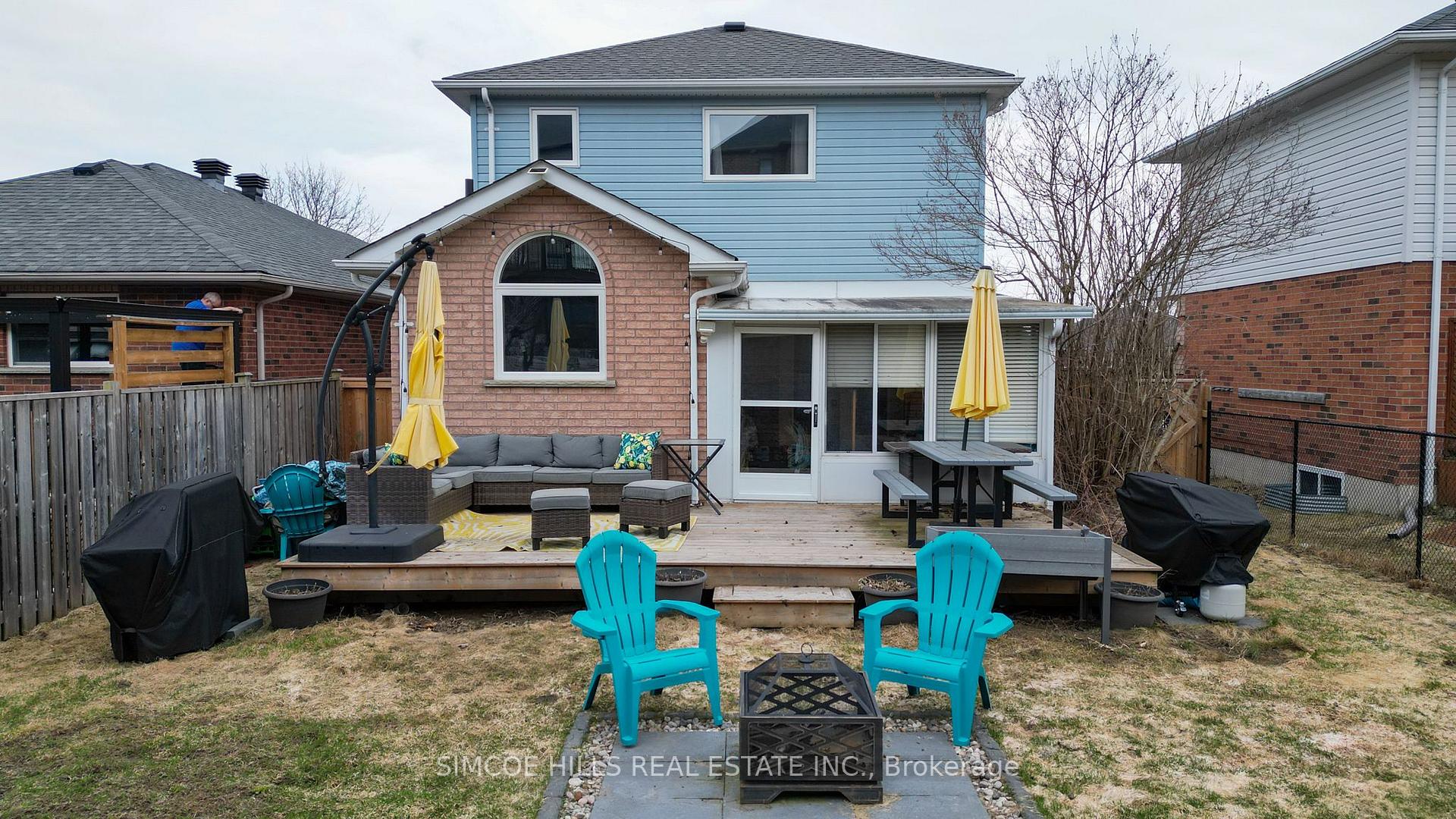 Photo 16 of 56 Vanessa Drive, Orillia — HOMEH