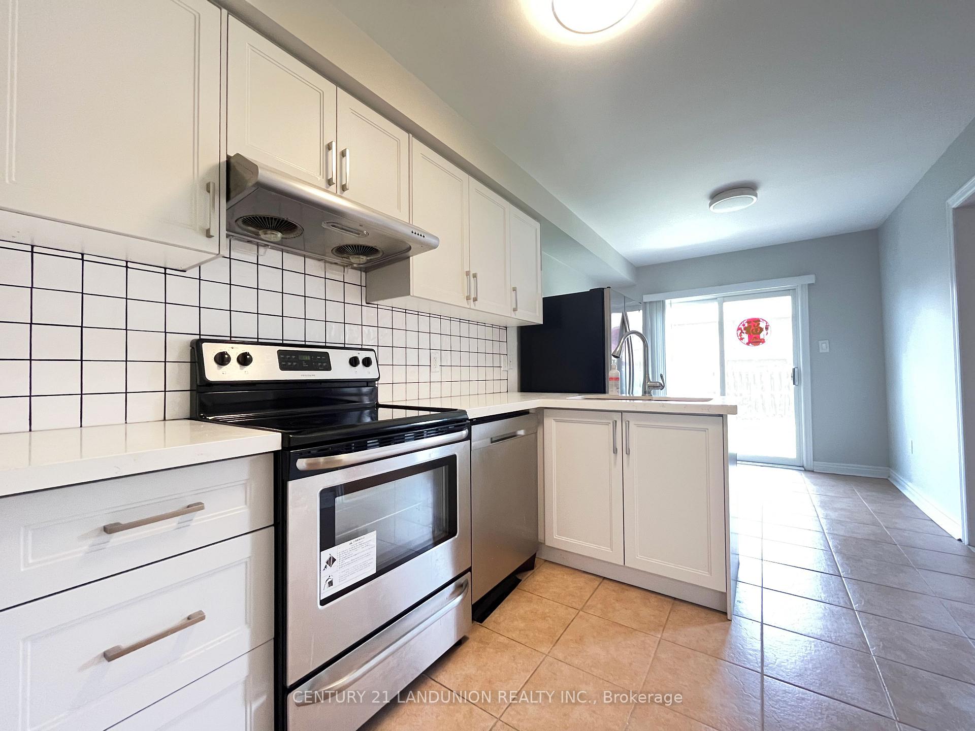Photo 13 of 62 Zio Carlo Drive, Markham, Village Green-South Unionville — HOMEH