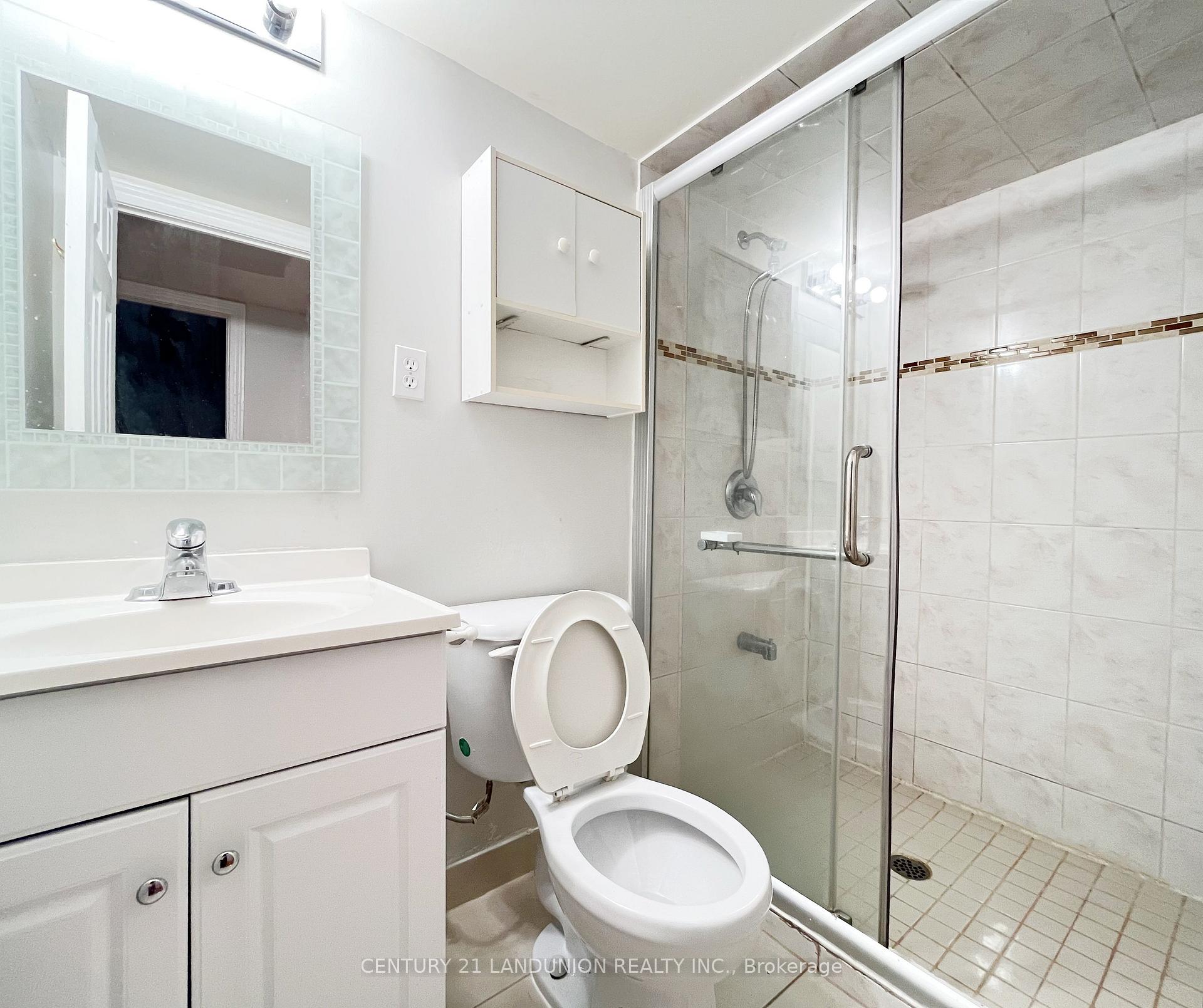 Photo 16 of 62 Zio Carlo Drive, Markham, Village Green-South Unionville — HOMEH