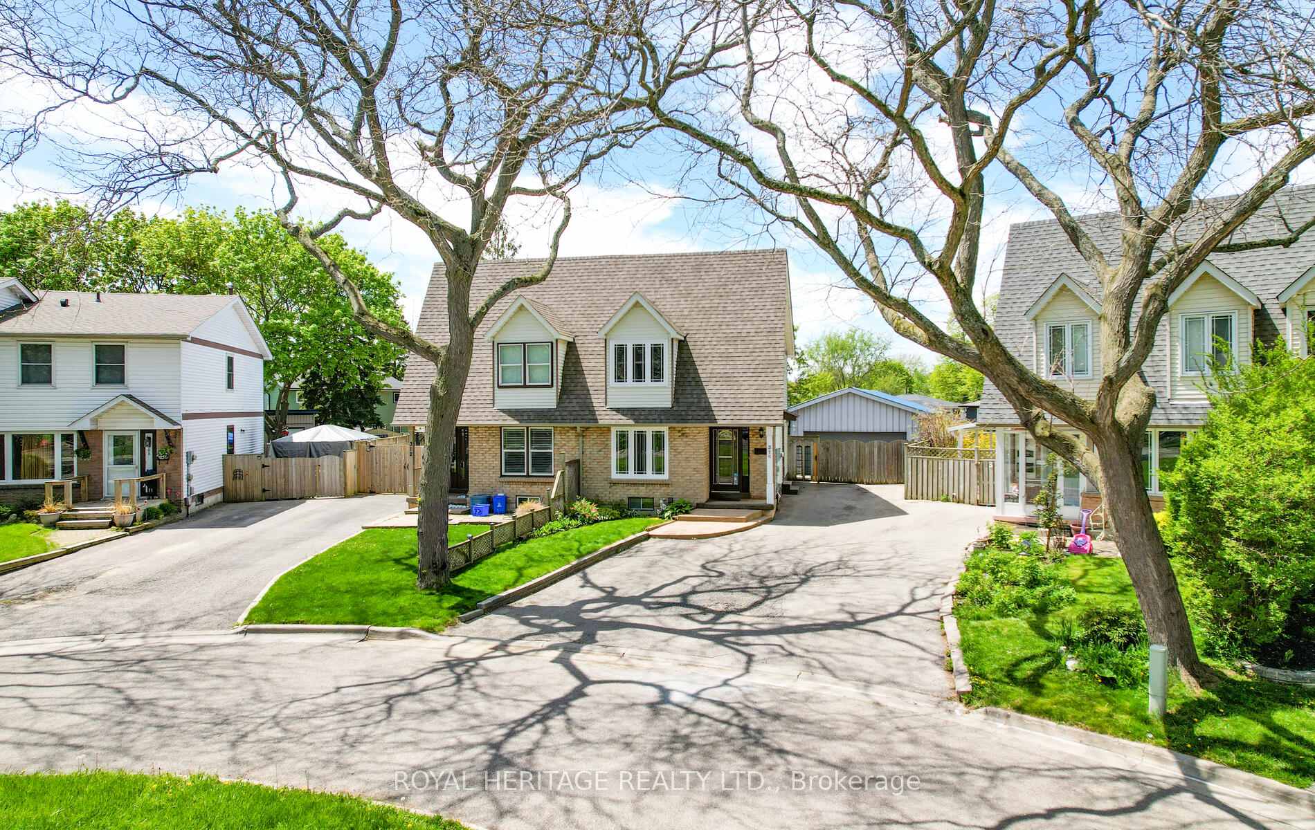 Front of 314 Rondeau Court