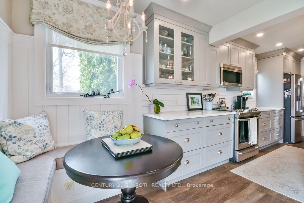 Photo 7 of 719 Broadview Avenue, Orillia — HOMEH