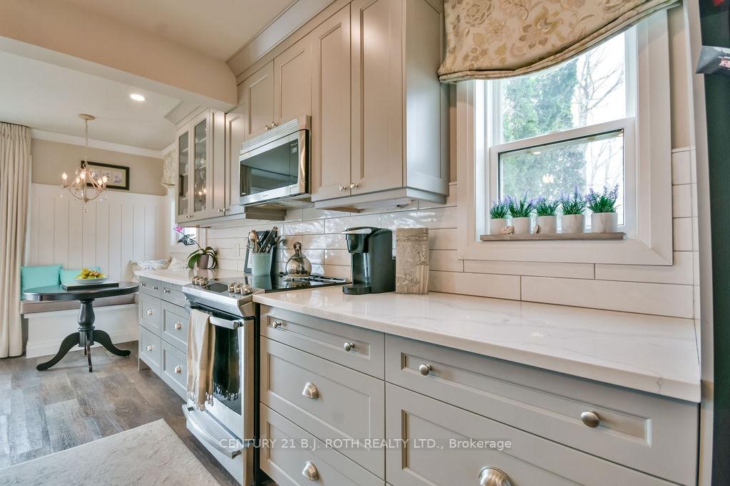 Photo 11 of 719 Broadview Avenue, Orillia — HOMEH