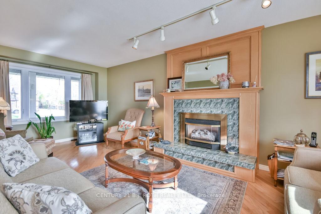 Photo 18 of 719 Broadview Avenue, Orillia — HOMEH