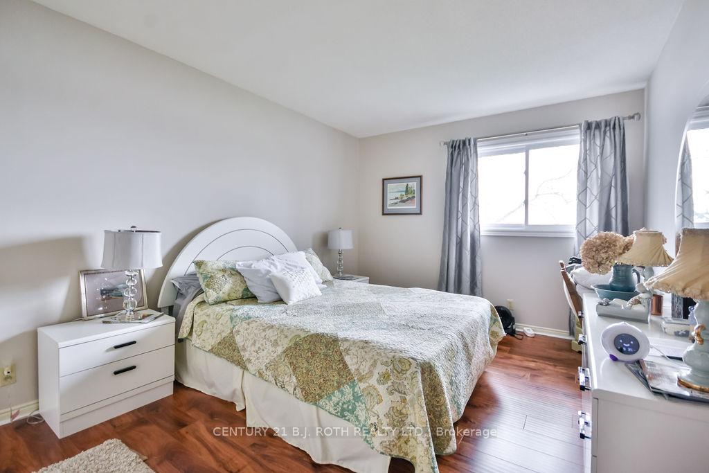 Photo 25 of 719 Broadview Avenue, Orillia — HOMEH