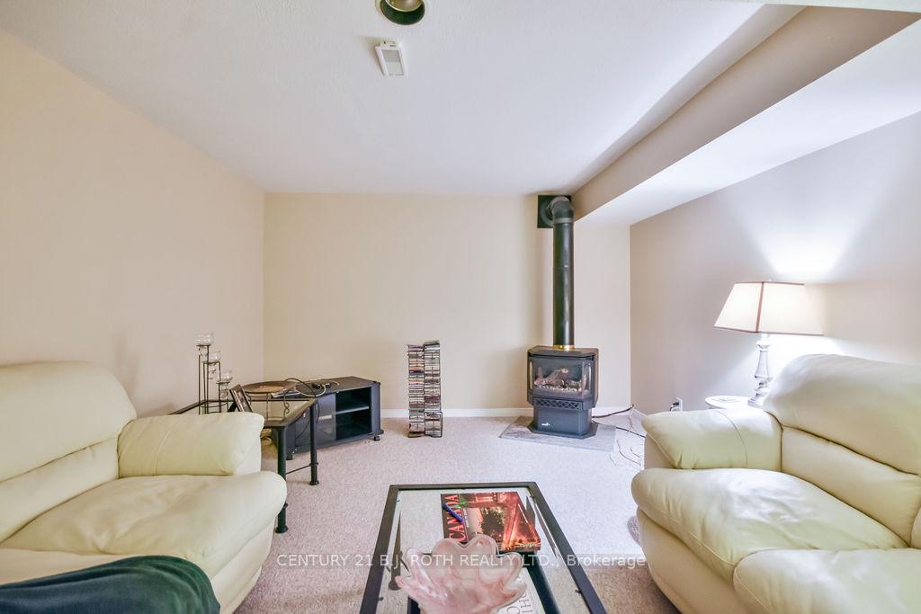 Photo 33 of 719 Broadview Avenue, Orillia — HOMEH