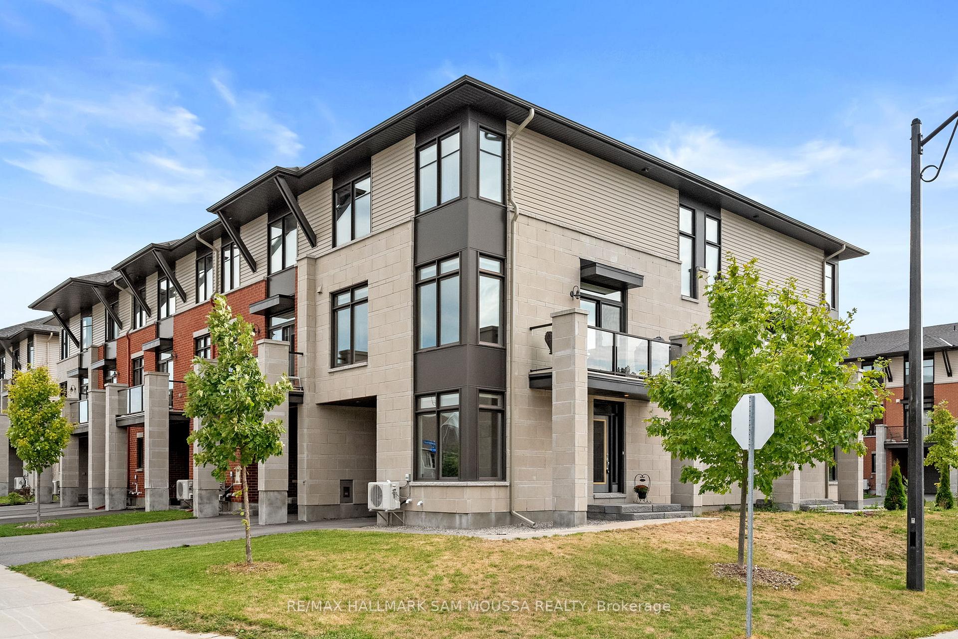 Photo 3 of 625 Cartographe Street, Ottawa, Camelot — HOMEH