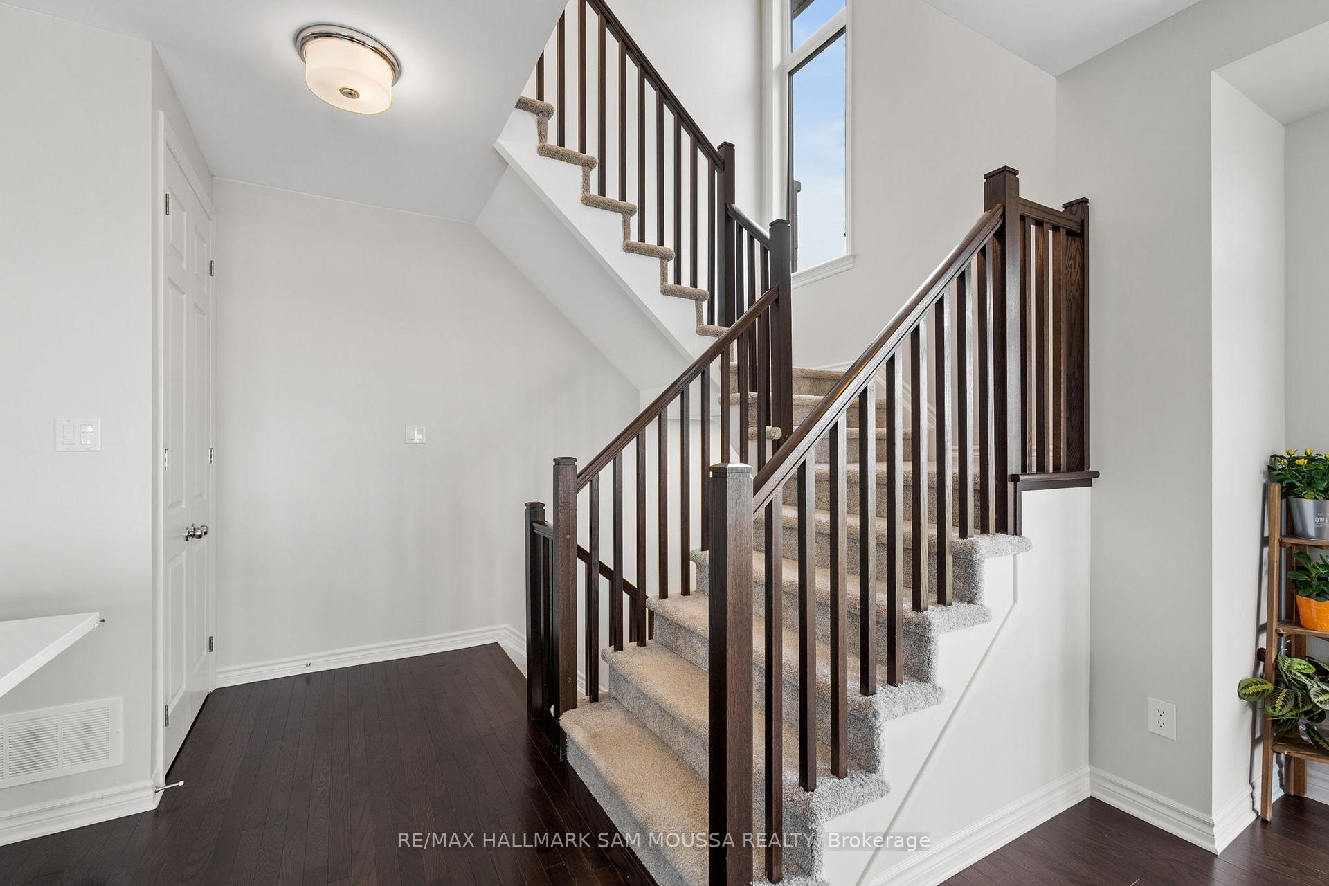 Photo 11 of 625 Cartographe Street, Ottawa, Camelot — HOMEH