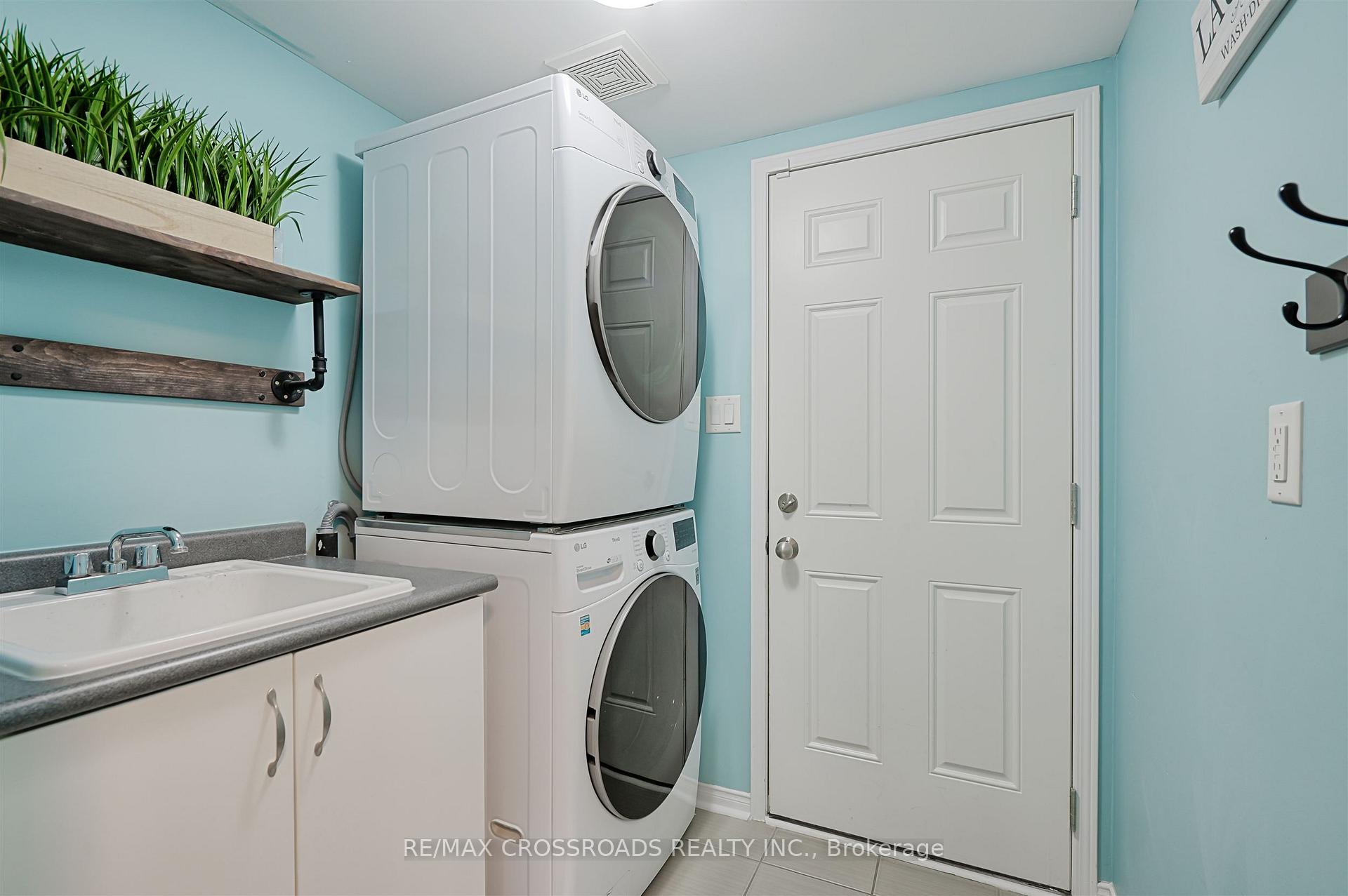 Photo 4 of 784 McCue Drive, Oshawa, Taunton — HOMEH
