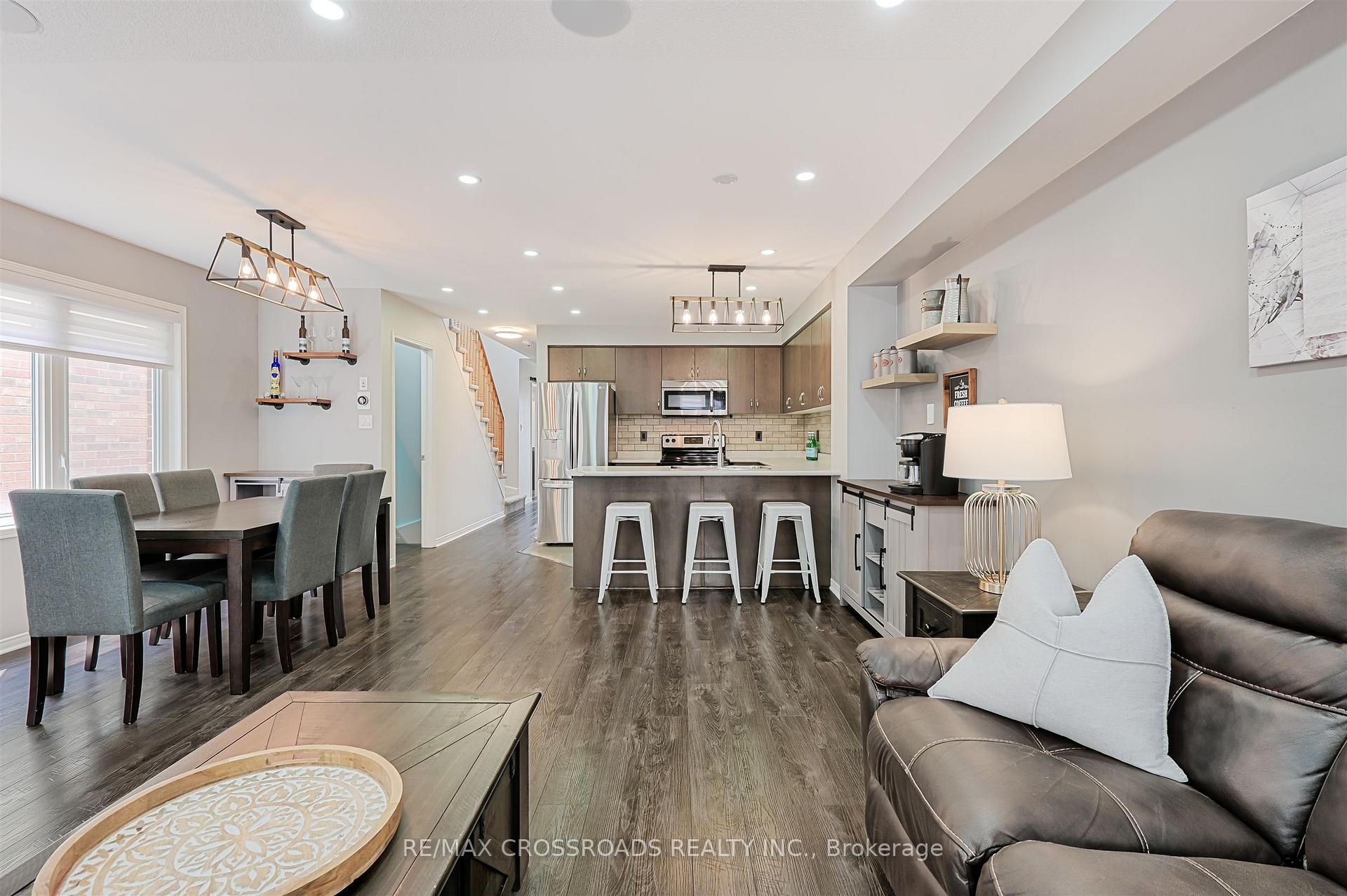 Photo 7 of 784 McCue Drive, Oshawa, Taunton — HOMEH