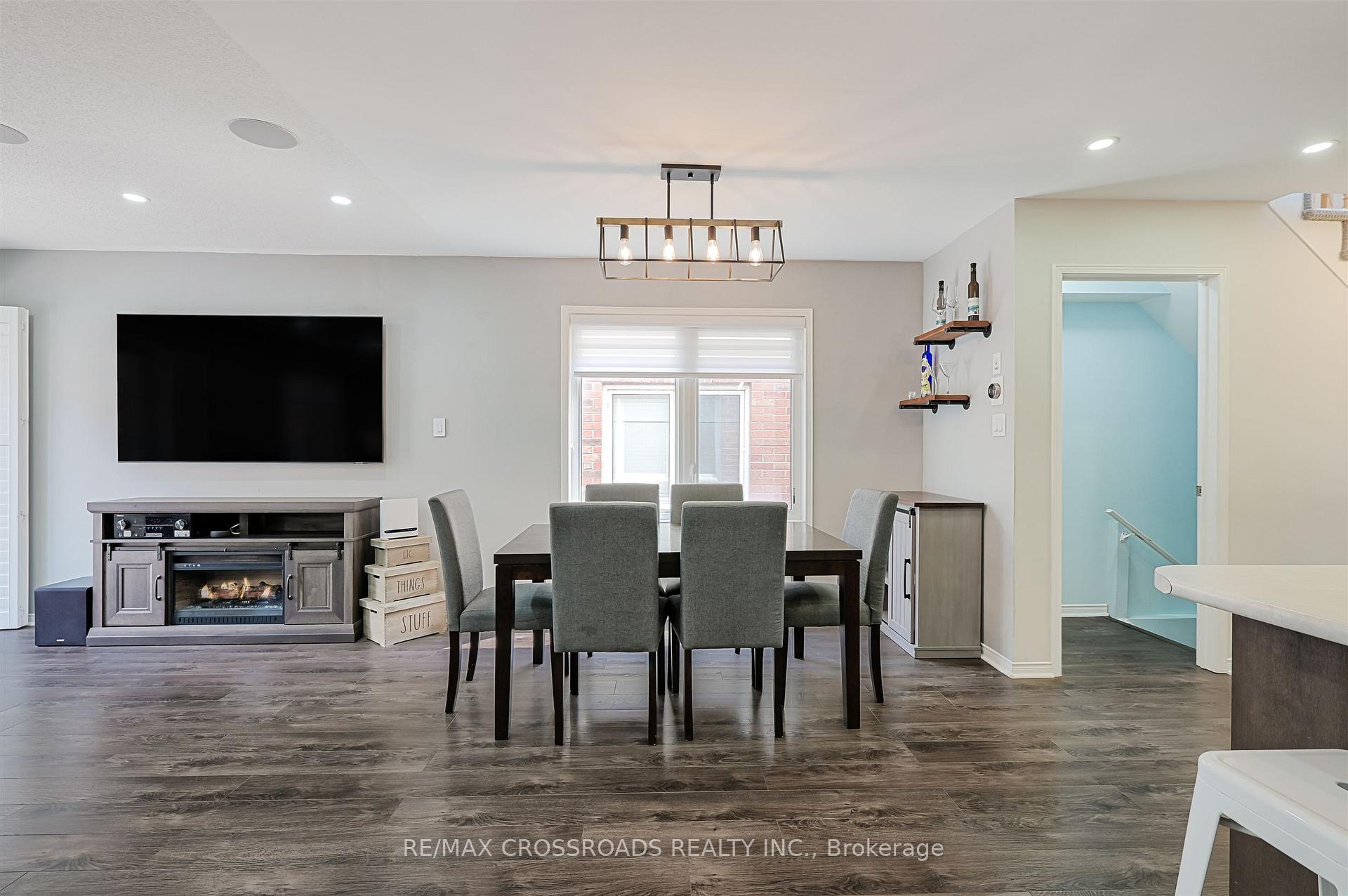Photo 13 of 784 McCue Drive, Oshawa, Taunton — HOMEH