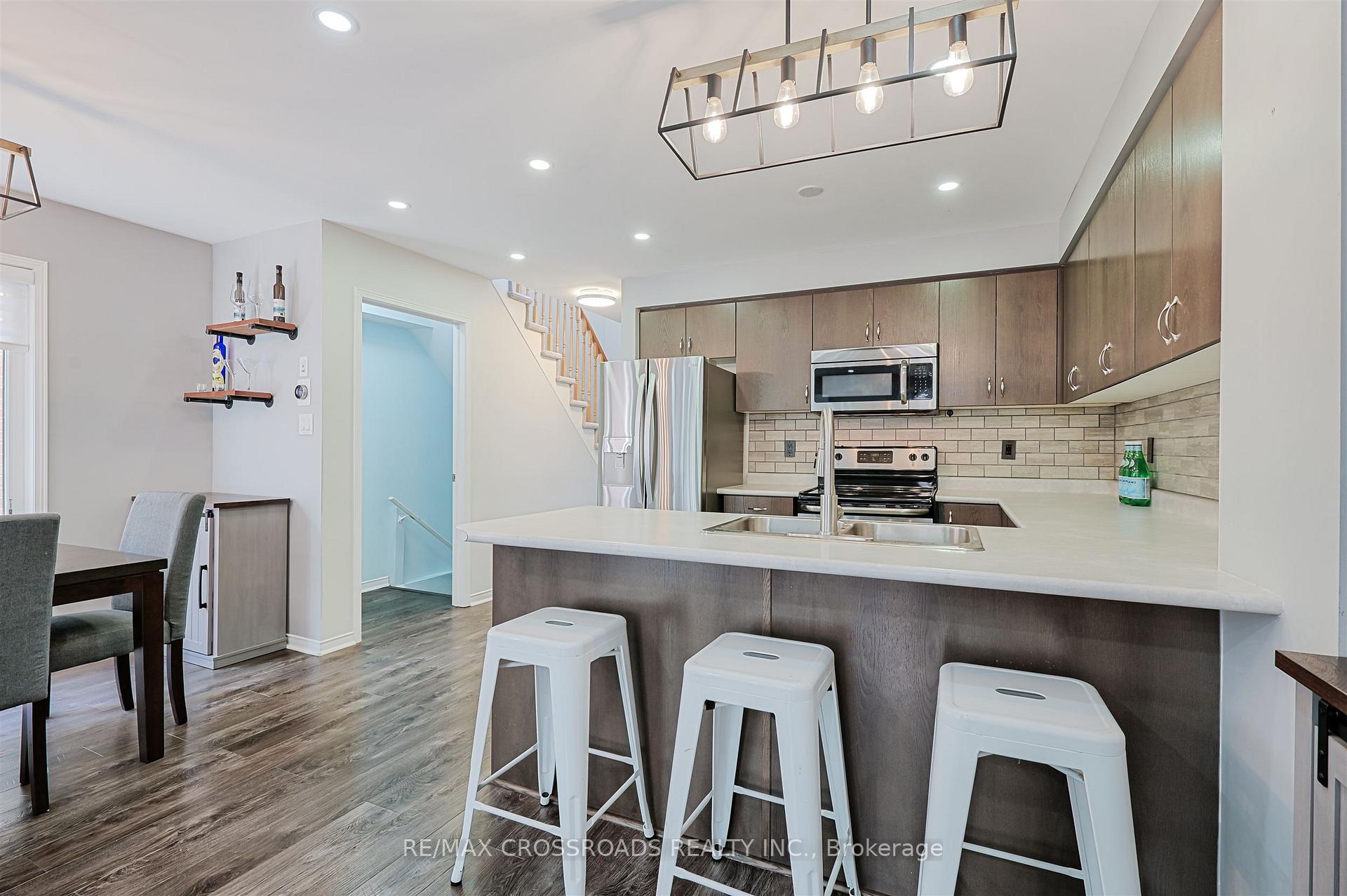 Photo 16 of 784 McCue Drive, Oshawa, Taunton — HOMEH