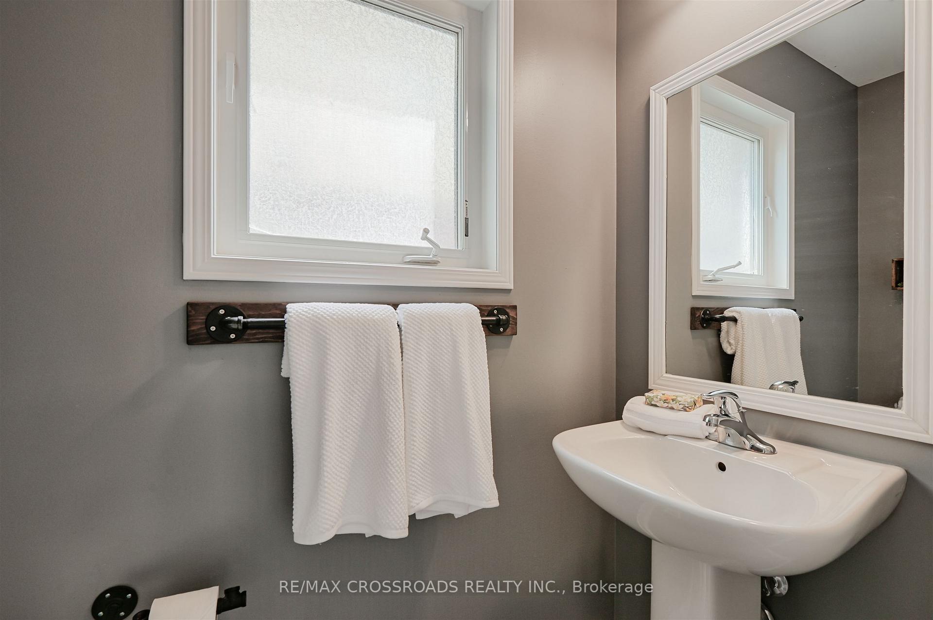 Photo 17 of 784 McCue Drive, Oshawa, Taunton — HOMEH