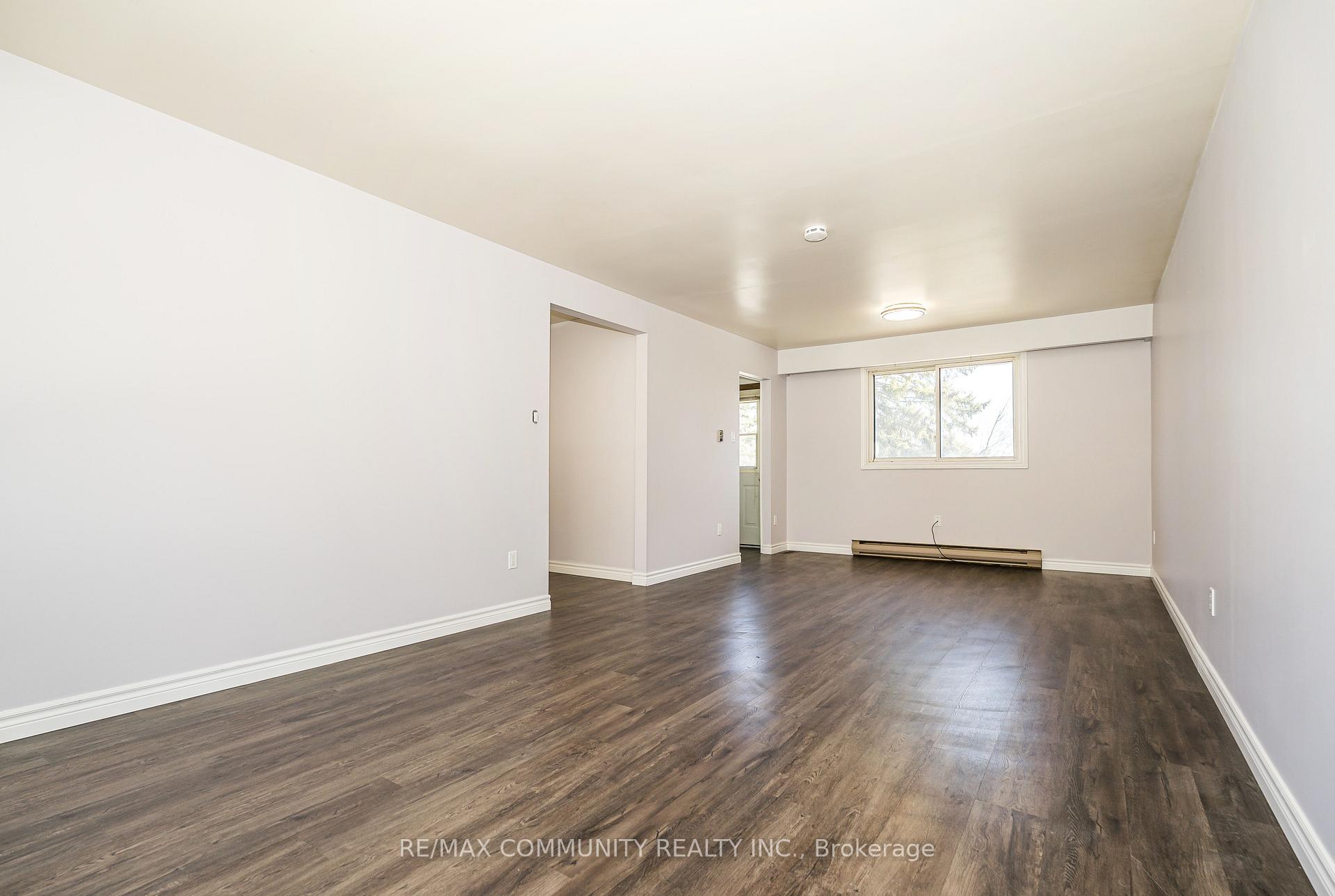 Photo 6 of 49 Quinn Avenue, Orillia — HOMEH