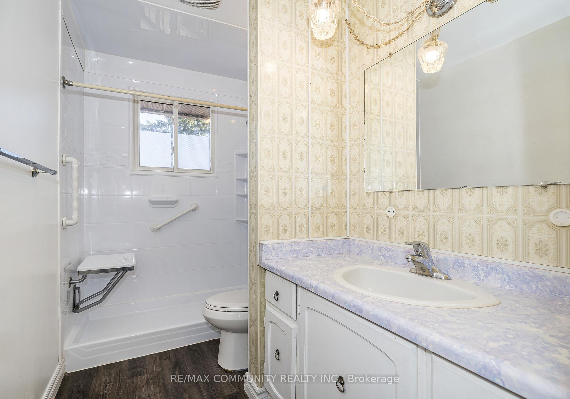 Photo 18 of 49 Quinn Avenue, Orillia — HOMEH