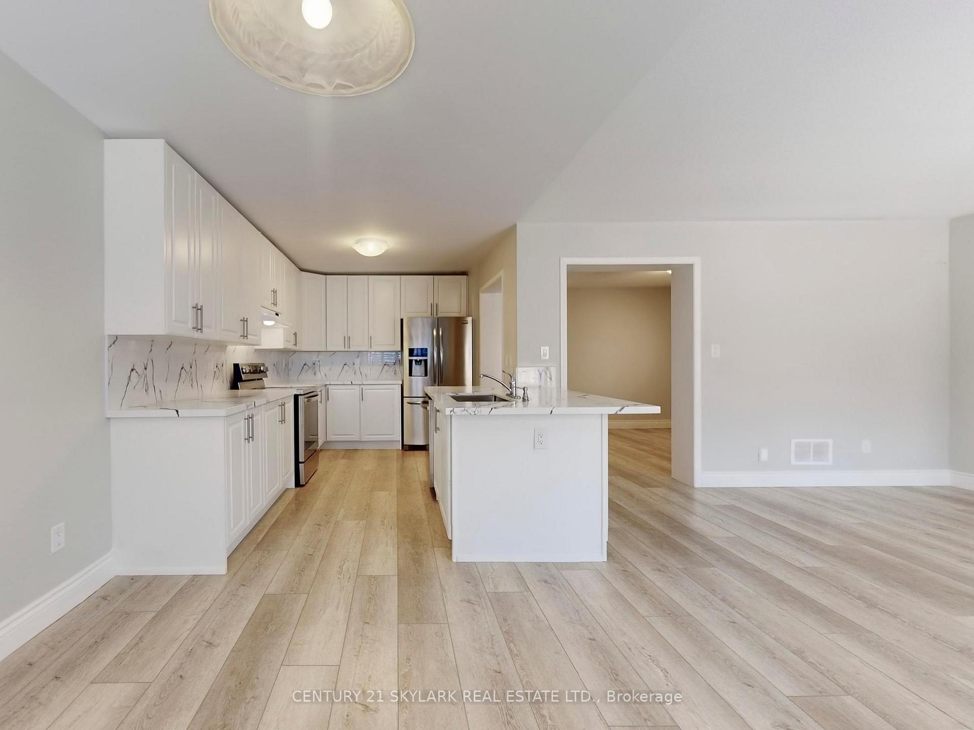 Photo 17 of 507 Windfields Farm Drive W, Oshawa, Windfields — HOMEH