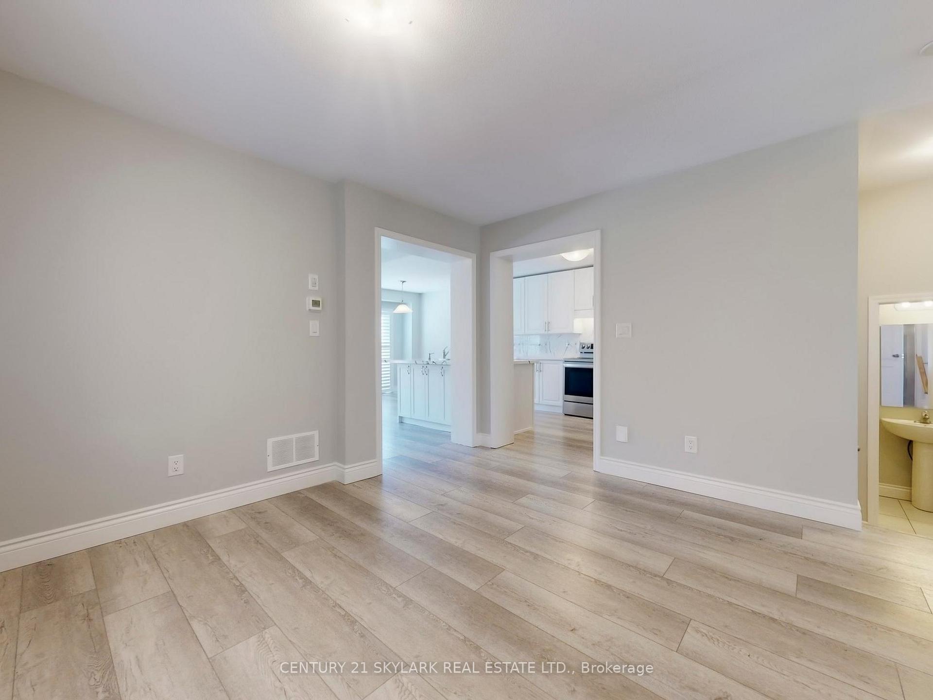 Photo 23 of 507 Windfields Farm Drive W, Oshawa, Windfields — HOMEH