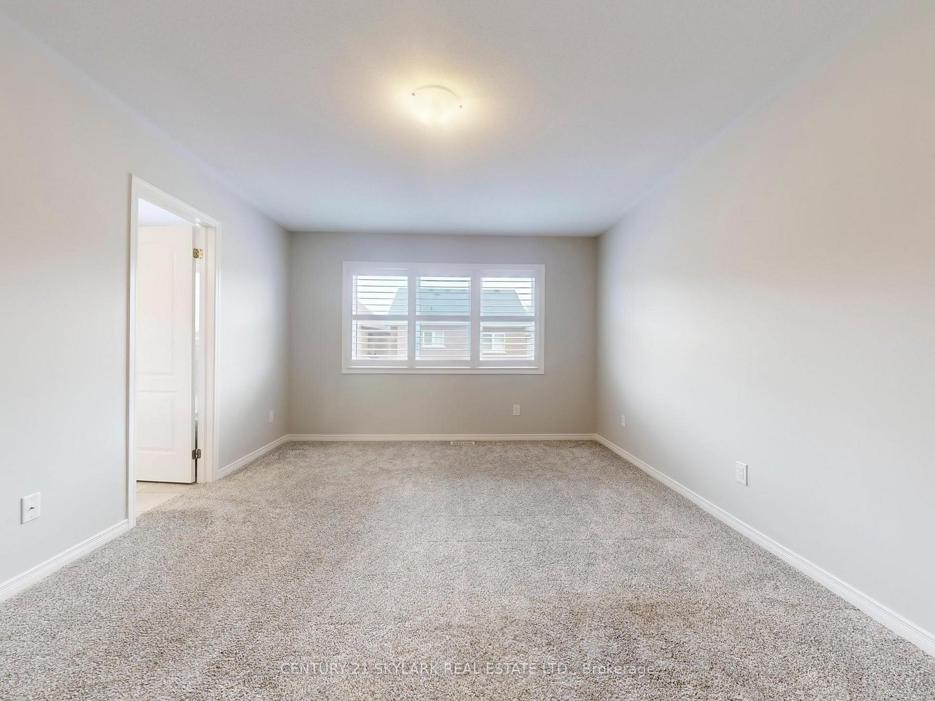 Photo 31 of 507 Windfields Farm Drive W, Oshawa, Windfields — HOMEH