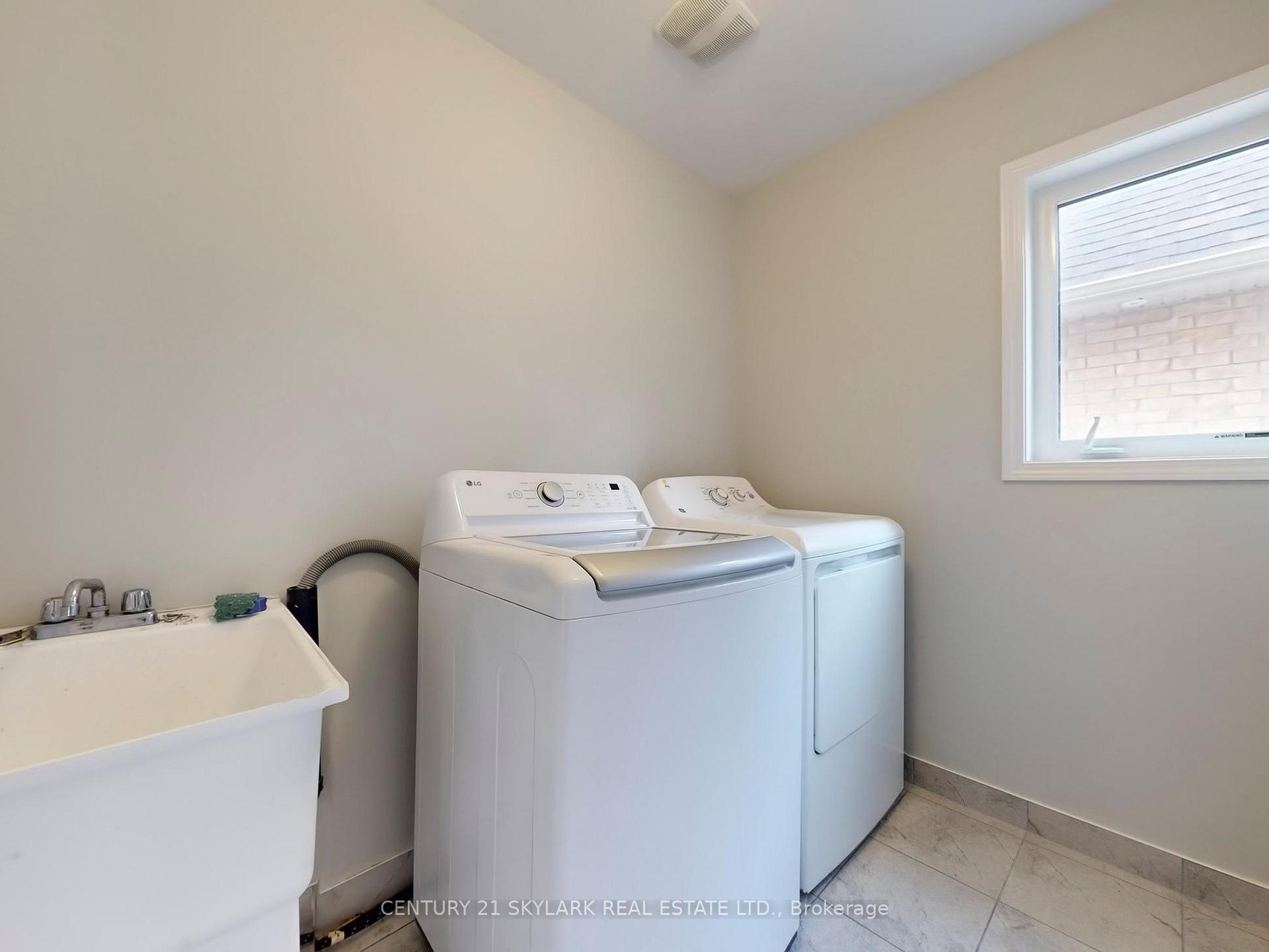 Photo 44 of 507 Windfields Farm Drive W, Oshawa, Windfields — HOMEH
