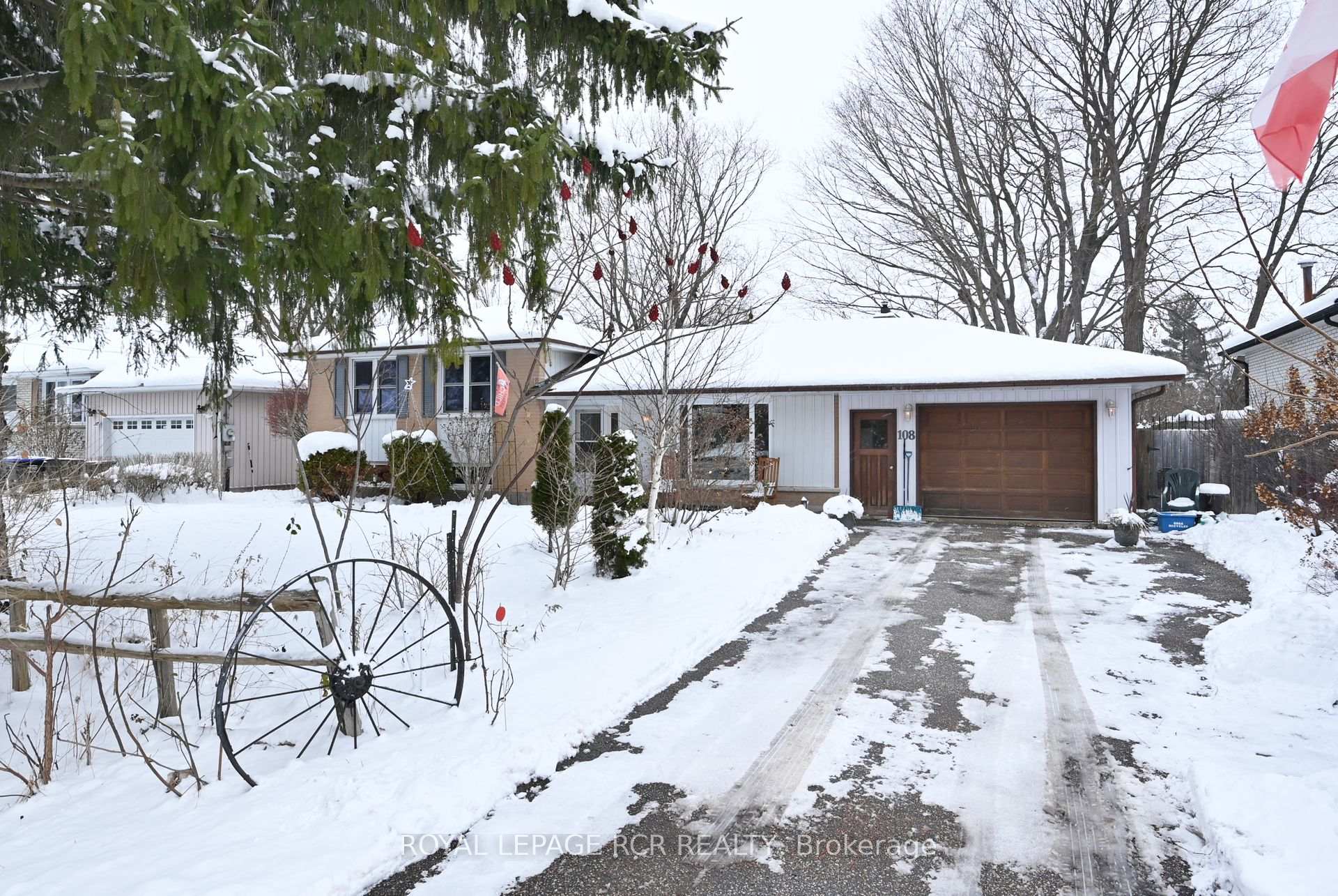 Photo 1 of 108 Boyne Crescent, New Tecumseth, Alliston — HOMEH