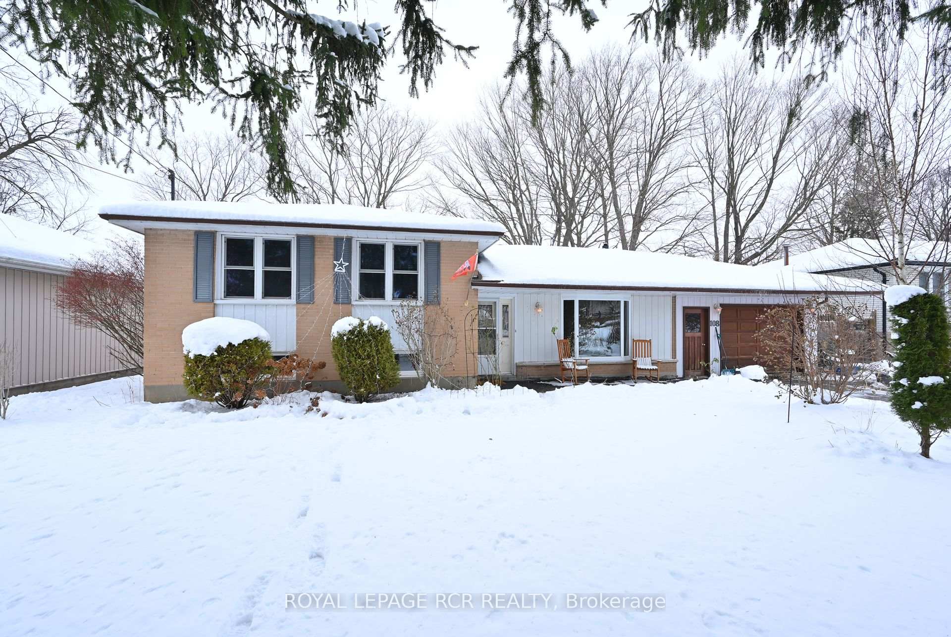 Photo 2 of 108 Boyne Crescent, New Tecumseth, Alliston — HOMEH