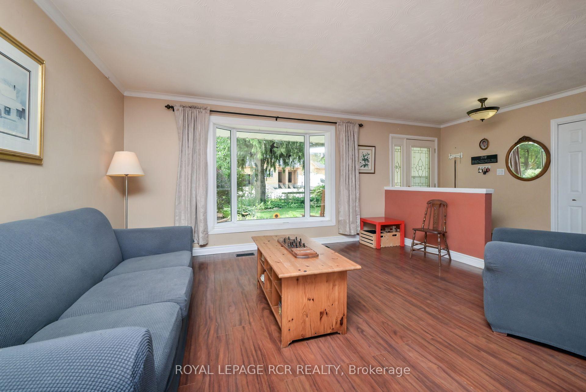 Photo 8 of 108 Boyne Crescent, New Tecumseth, Alliston — HOMEH