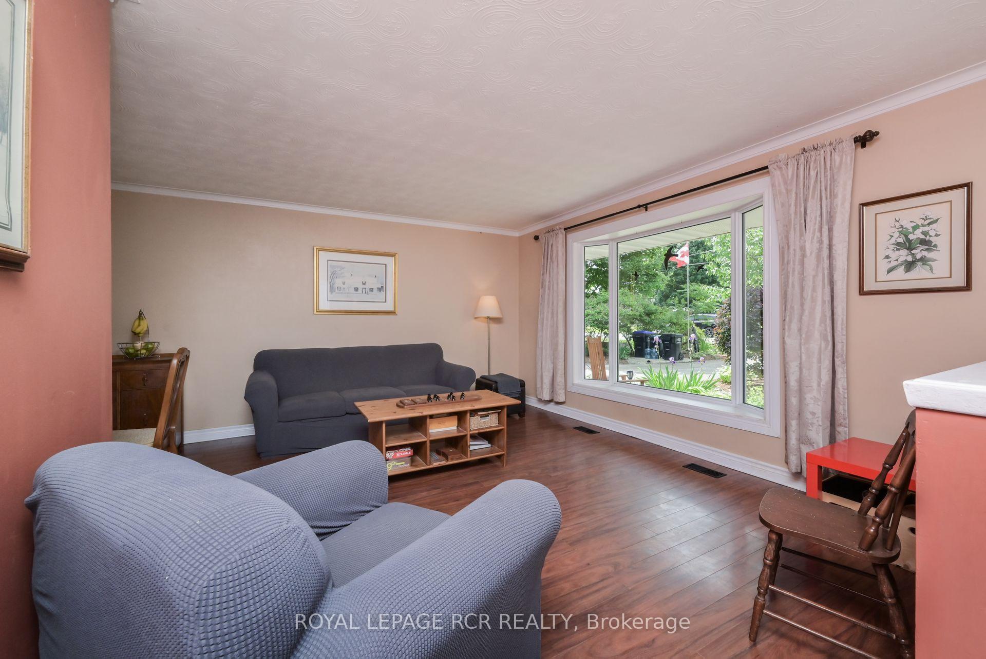 Photo 10 of 108 Boyne Crescent, New Tecumseth, Alliston — HOMEH