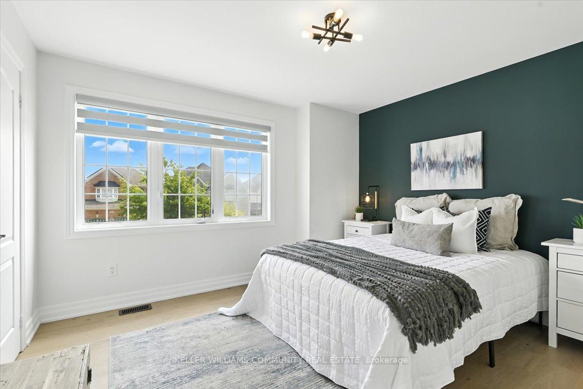 Photo 12 of 1338 Harlstone Crescent, Oshawa, Taunton — HOMEH