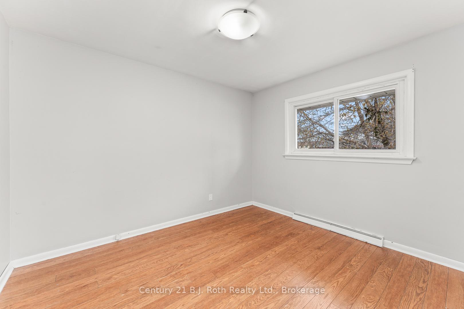 Photo 14 of 362 Parkhurst Crescent, Orillia — HOMEH