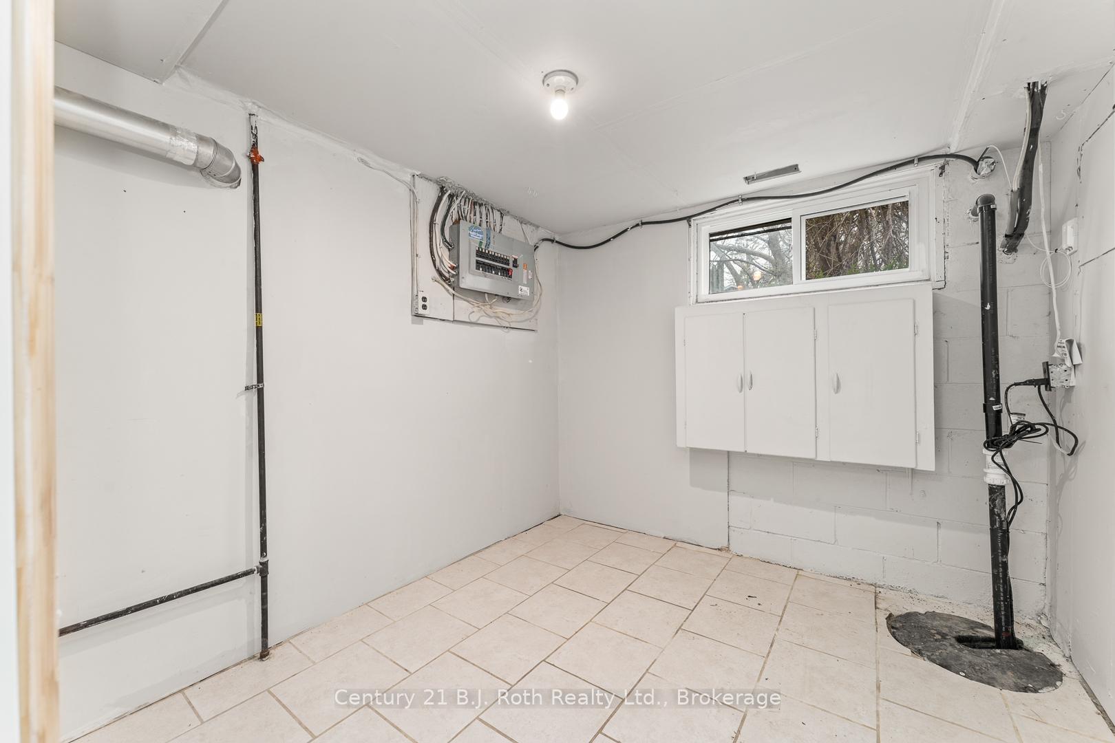 Photo 33 of 362 Parkhurst Crescent, Orillia — HOMEH
