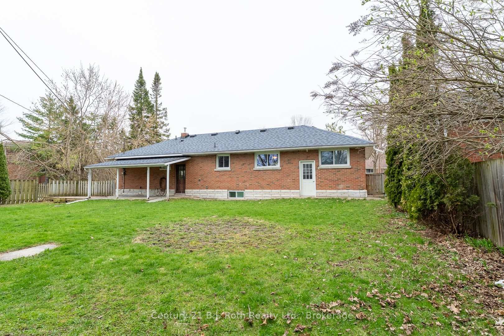 Photo 36 of 362 Parkhurst Crescent, Orillia — HOMEH