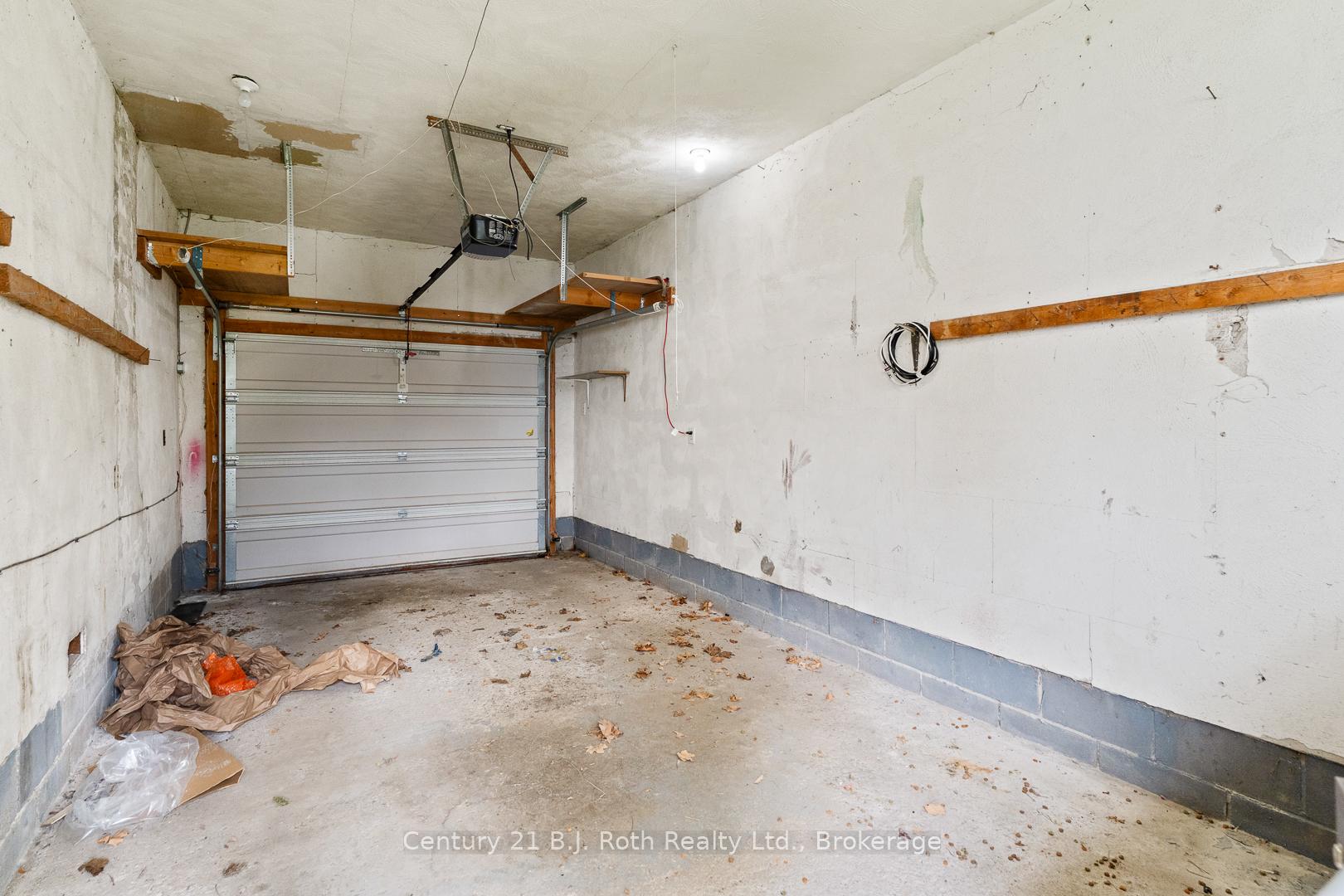 Photo 37 of 362 Parkhurst Crescent, Orillia — HOMEH