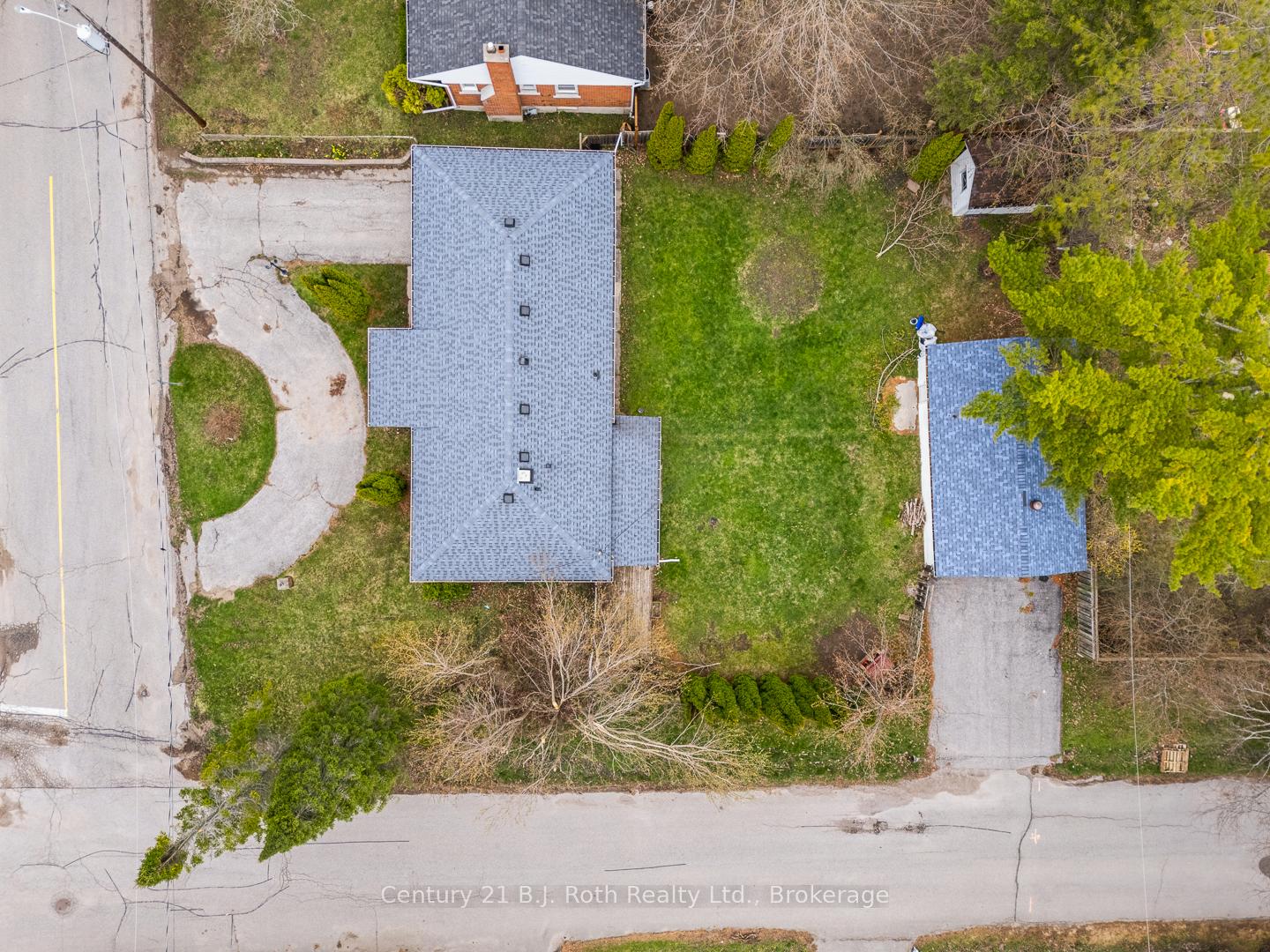 Photo 43 of 362 Parkhurst Crescent, Orillia — HOMEH
