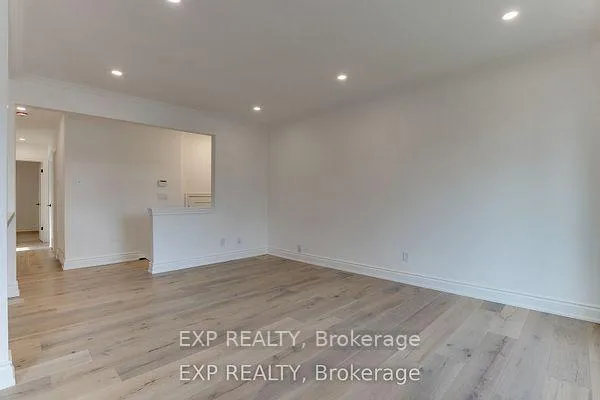 Photo 2 of Unit Main, 16 Stephenfrank Road, Scarborough, Bendale — HOMEH