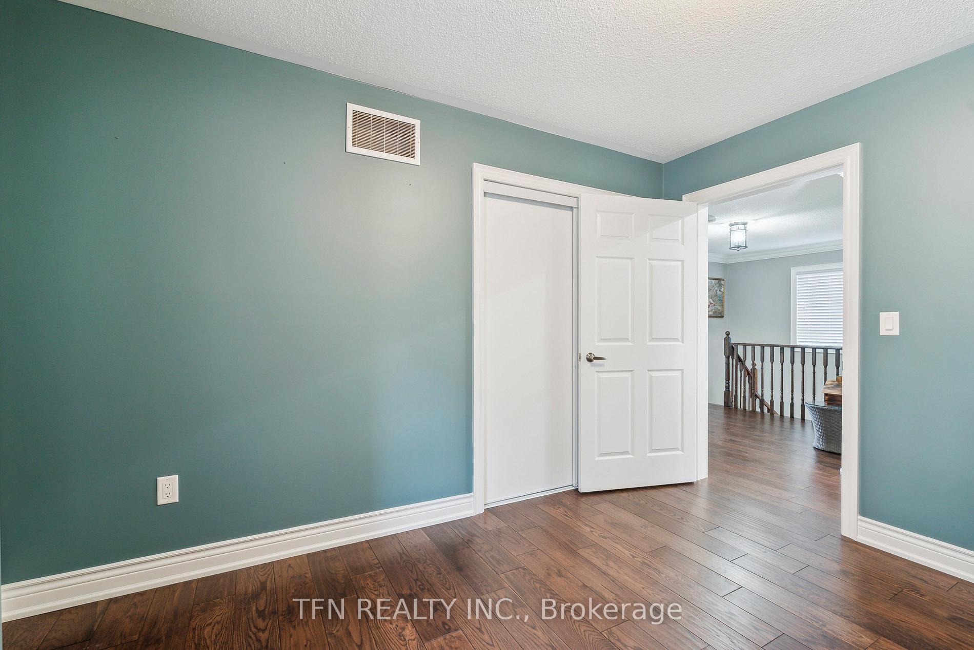 Photo 31 of 72 Cauthers Crescent, New Tecumseth, Rural New Tecumseth — HOMEH