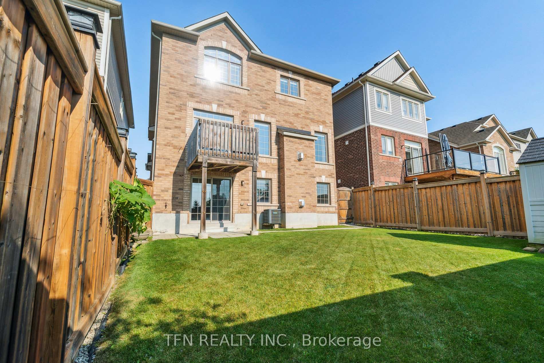 Photo 41 of 72 Cauthers Crescent, New Tecumseth, Rural New Tecumseth — HOMEH