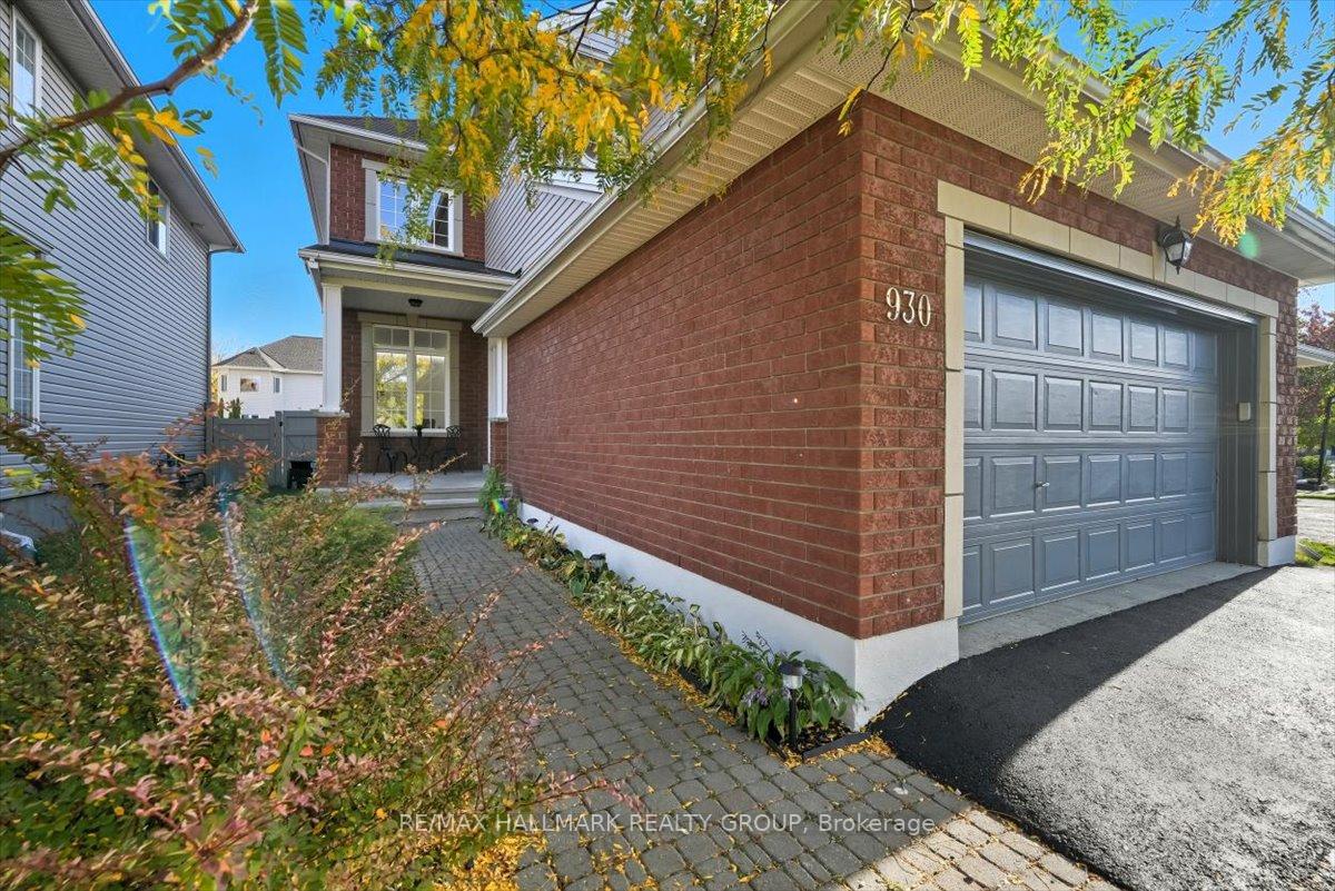 Photo 2 of 930 Scala Avenue, Ottawa, Notting Hill/Summerside — HOMEH