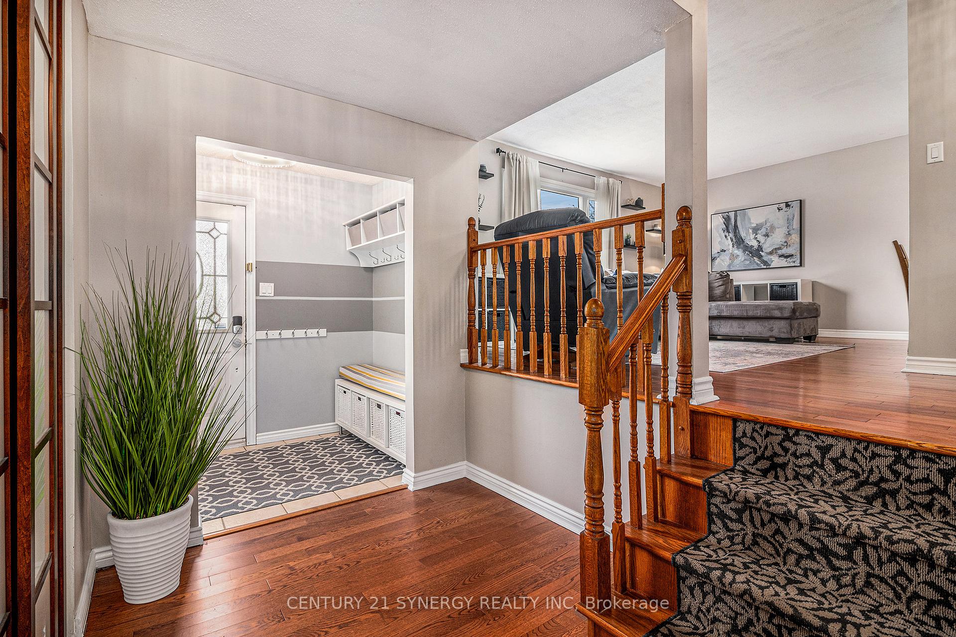 Photo 4 of 1213 St Moritz Court, Ottawa, Convent Glen North — HOMEH