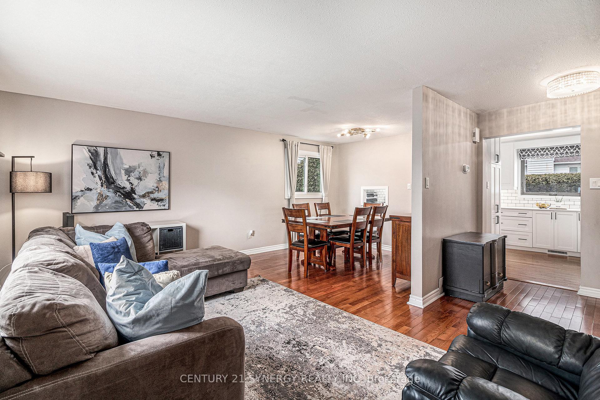 Photo 7 of 1213 St Moritz Court, Ottawa, Convent Glen North — HOMEH