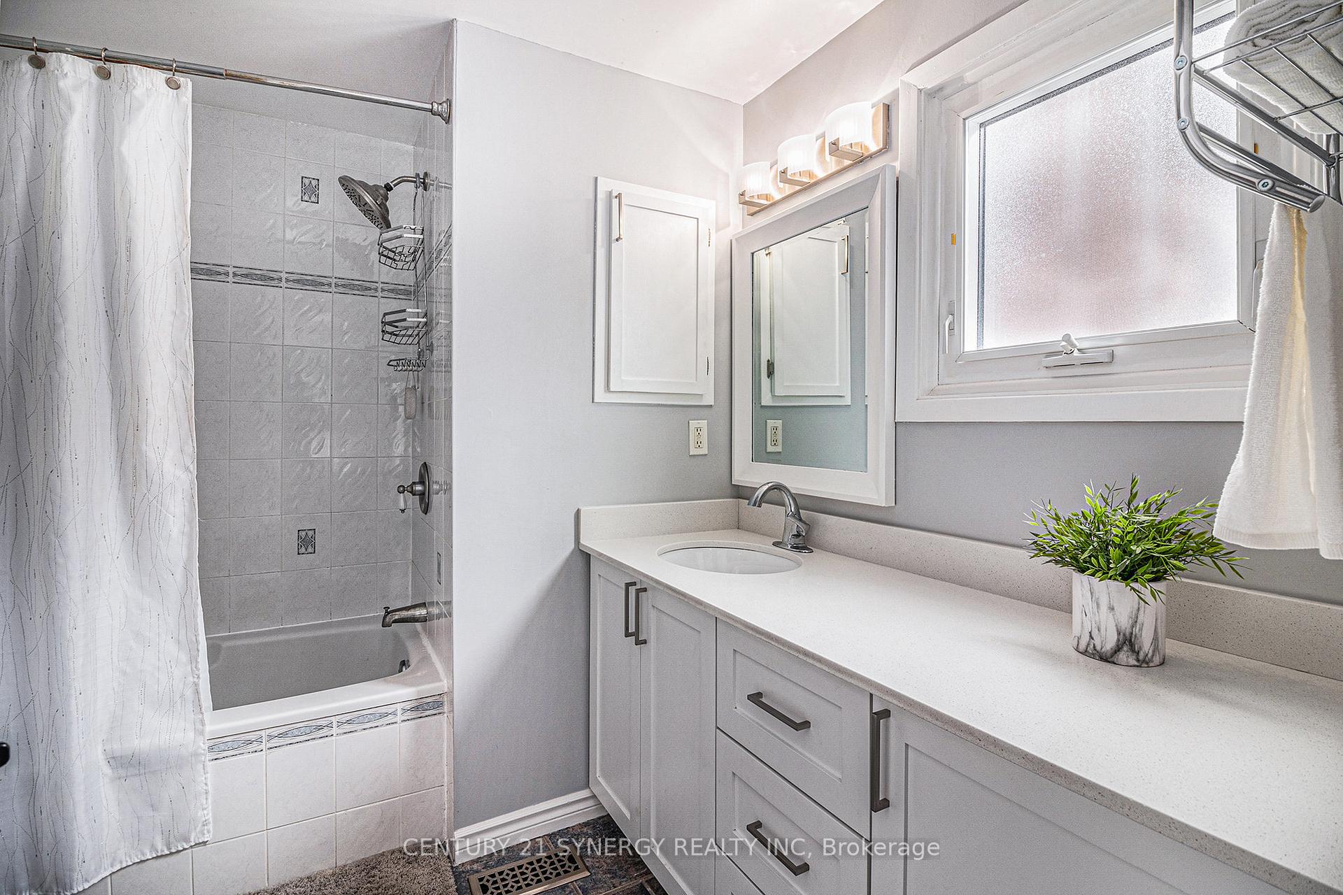 Photo 18 of 1213 St Moritz Court, Ottawa, Convent Glen North — HOMEH