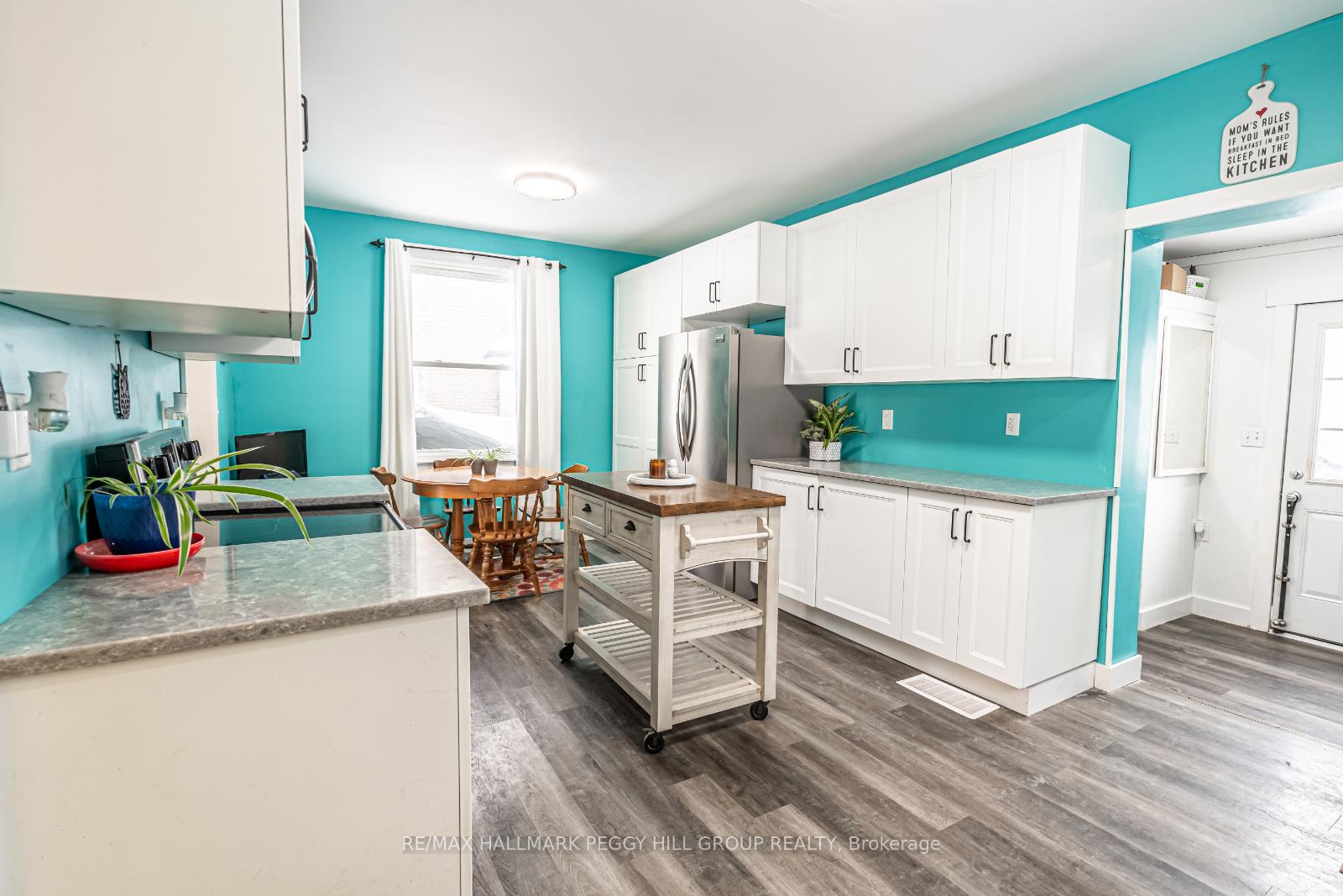Photo 5 of 89 McKenzie Street, Orillia — HOMEH