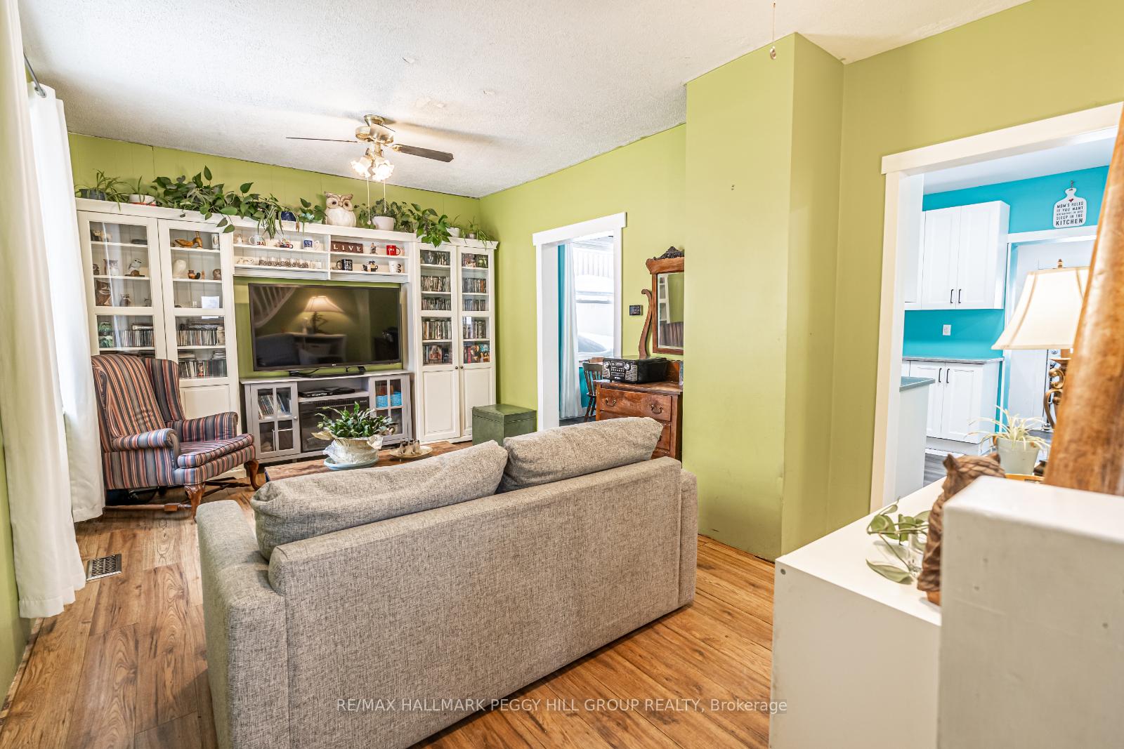 Photo 6 of 89 McKenzie Street, Orillia — HOMEH