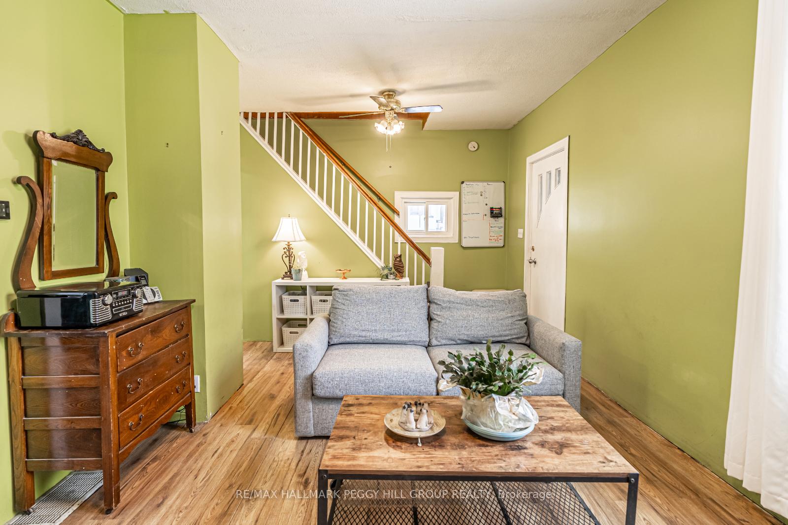 Photo 7 of 89 McKenzie Street, Orillia — HOMEH