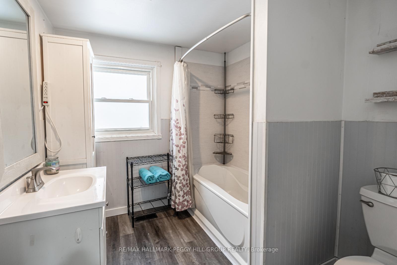Photo 8 of 89 McKenzie Street, Orillia — HOMEH