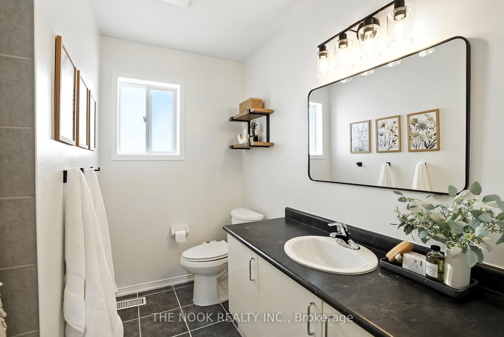 Photo 31 of 1346 Coldstream Drive, Oshawa, Taunton — HOMEH