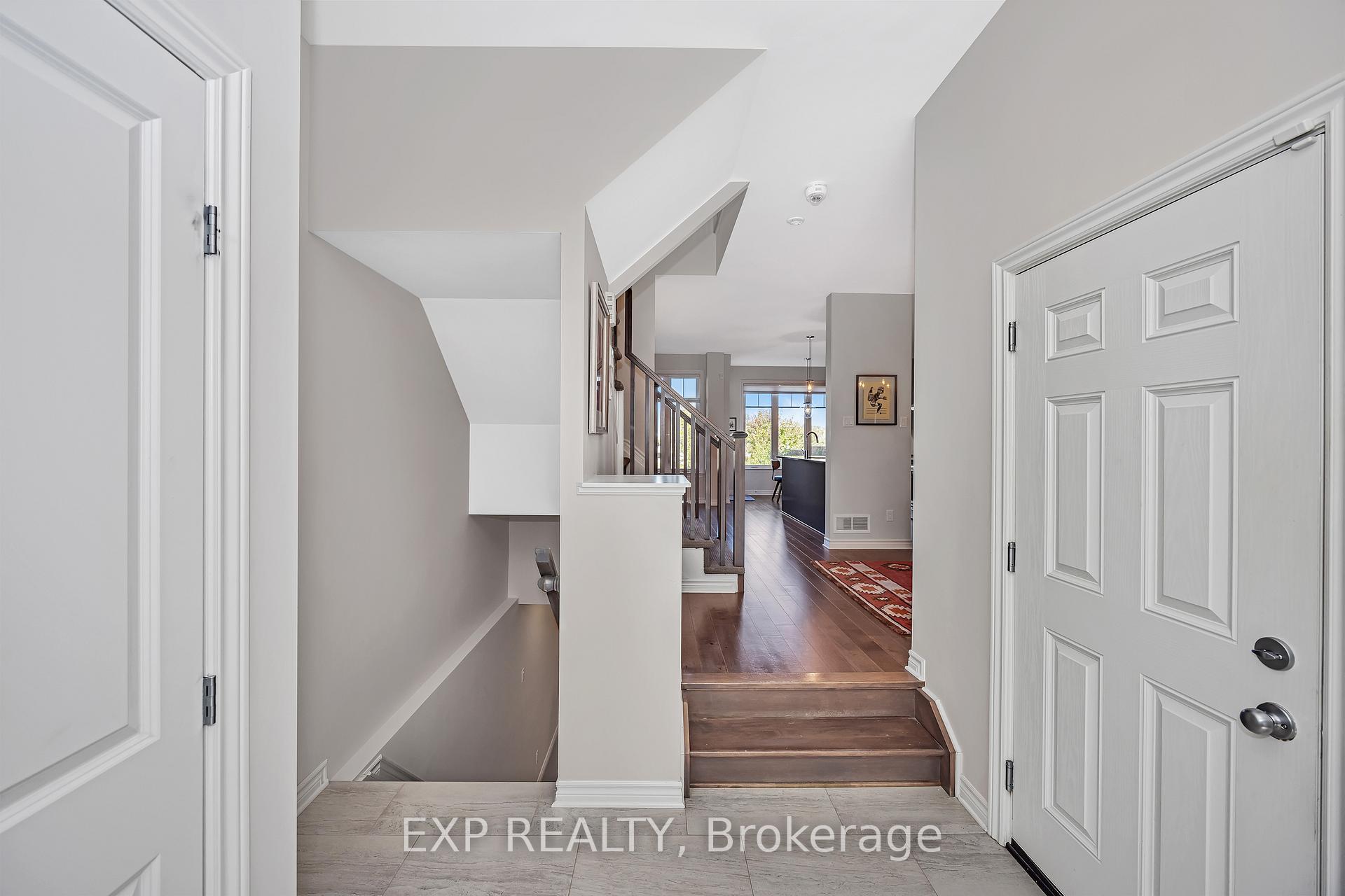 Photo 6 of 654 Cartographe Street, Ottawa, Camelot — HOMEH