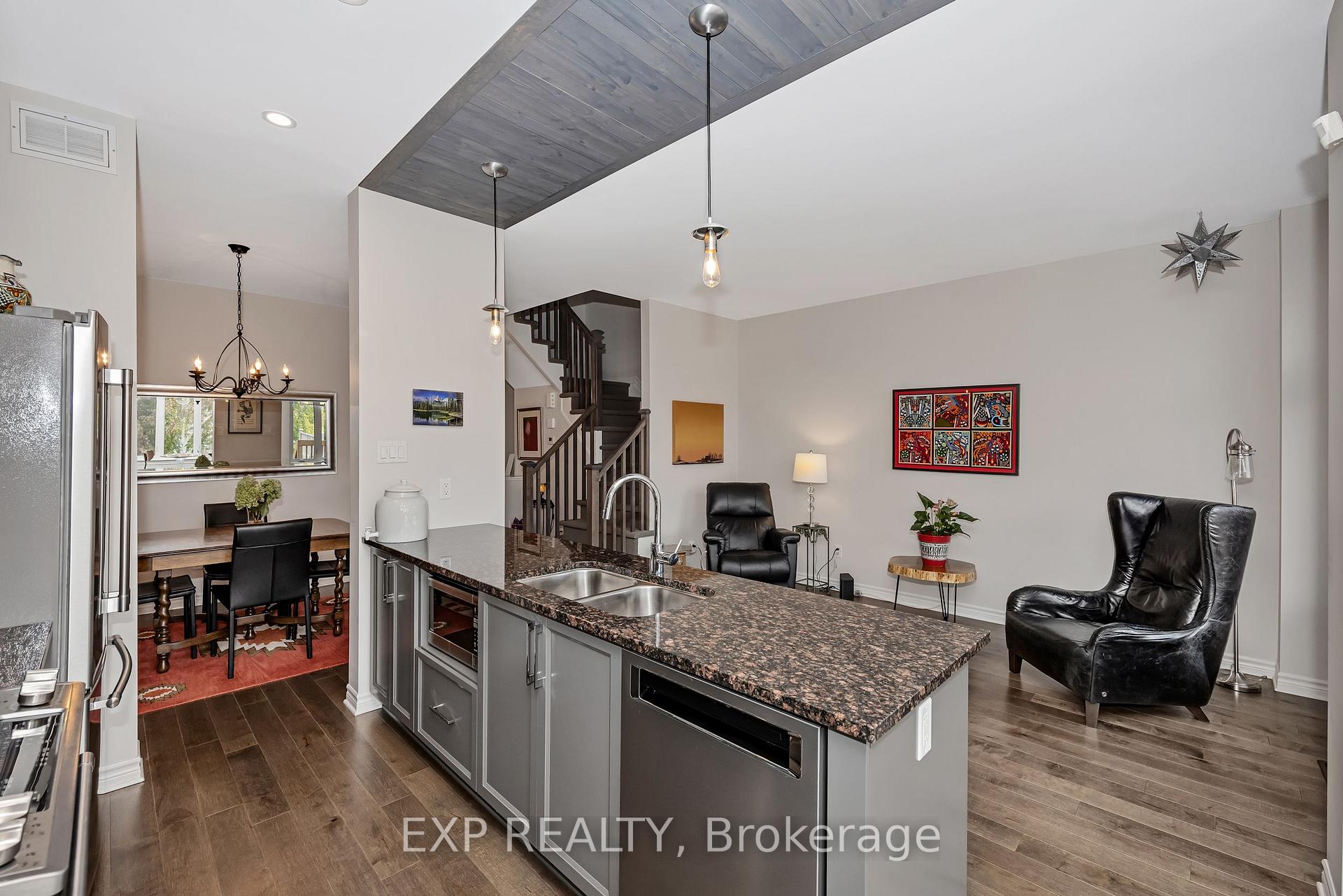 Photo 16 of 654 Cartographe Street, Ottawa, Camelot — HOMEH