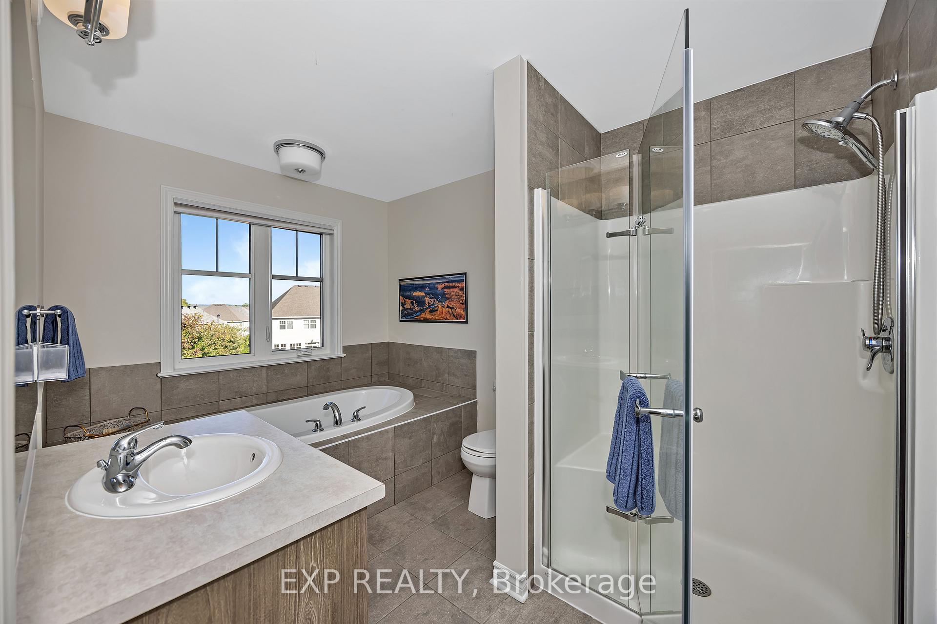 Photo 24 of 654 Cartographe Street, Ottawa, Camelot — HOMEH