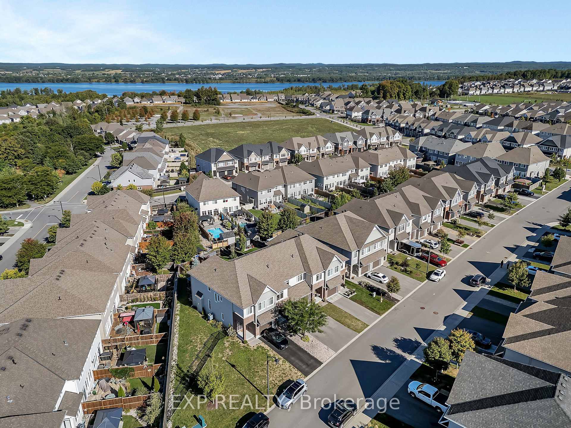 Photo 44 of 654 Cartographe Street, Ottawa, Camelot — HOMEH