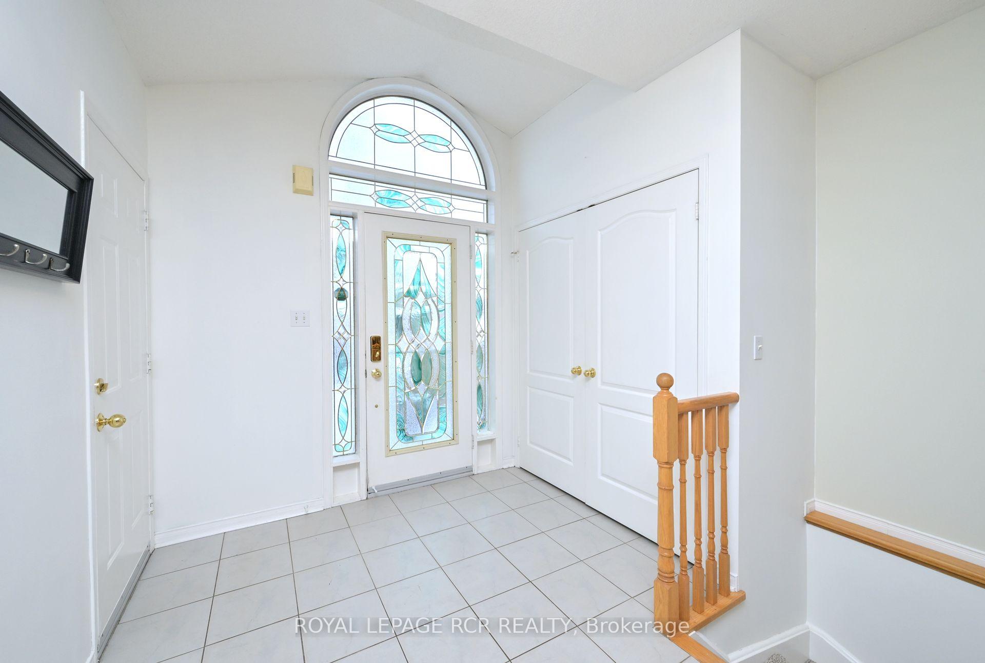 Photo 3 of 22 Smith Street, New Tecumseth, Alliston — HOMEH