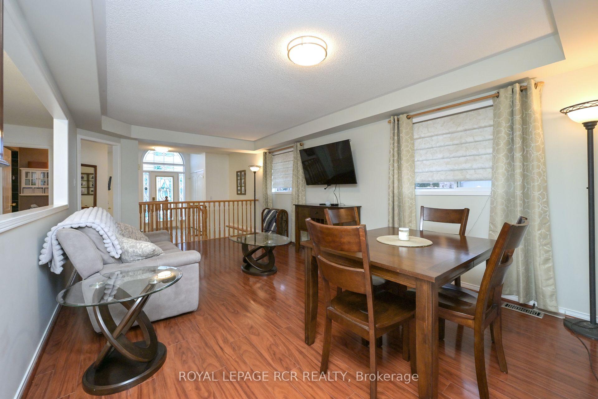 Photo 5 of 22 Smith Street, New Tecumseth, Alliston — HOMEH
